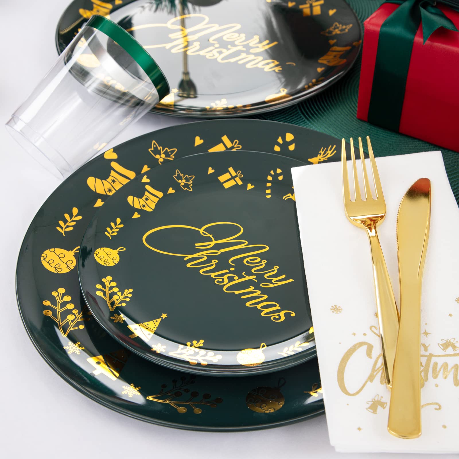 YOUBET 175-Piece Christmas Party Dinnerware Set - 25 Green Plastic Plates, 25 Gold Plastic Silverware (Knives, Forks, Spoons), 25 Cups & 25 Napkins - Holiday Tableware for Christmas Celebrations, Family Gatherings & Festive Decorations