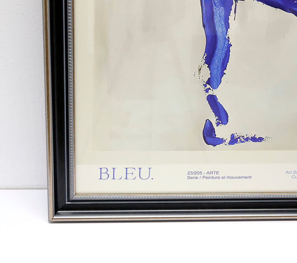Blue Ice Skater Wall Art ASMA1013A - 60x80cm Modern Canvas Painting for Living Room, Bedroom & Office Decor
