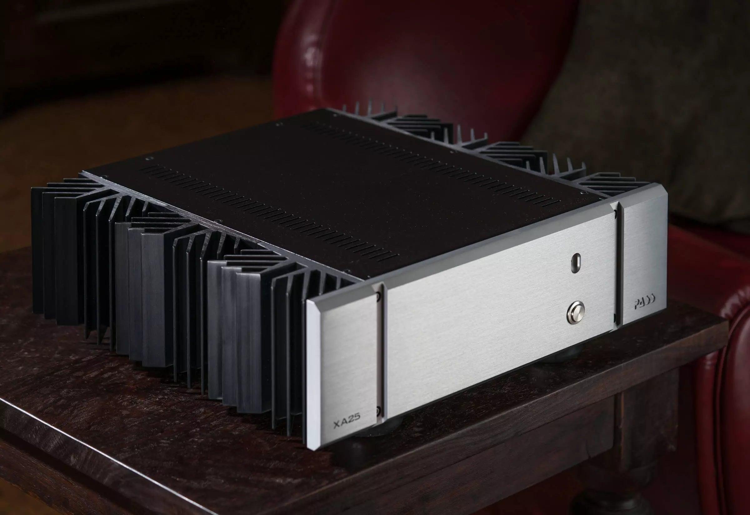 Pass Labs XA25 Stereo Power Amplifier - High-End Audio Equipment for Home Theater & Music Listening | Perfect for Audiophiles & Hi-Fi Systems