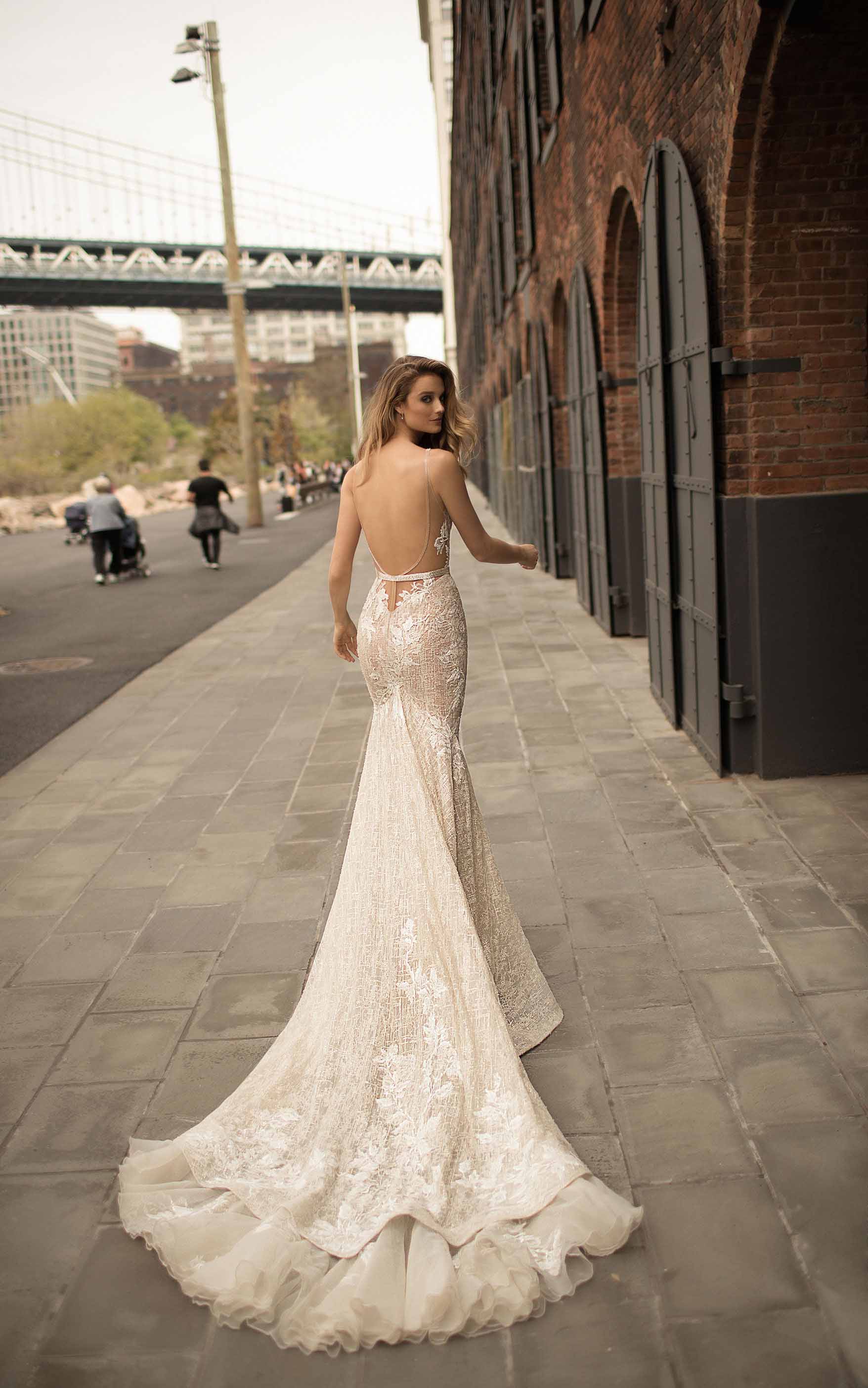 Berta 18 14 Size 6 Women's Dress - Elegant Cocktail Party & Wedding Guest Dress for Special Occasions