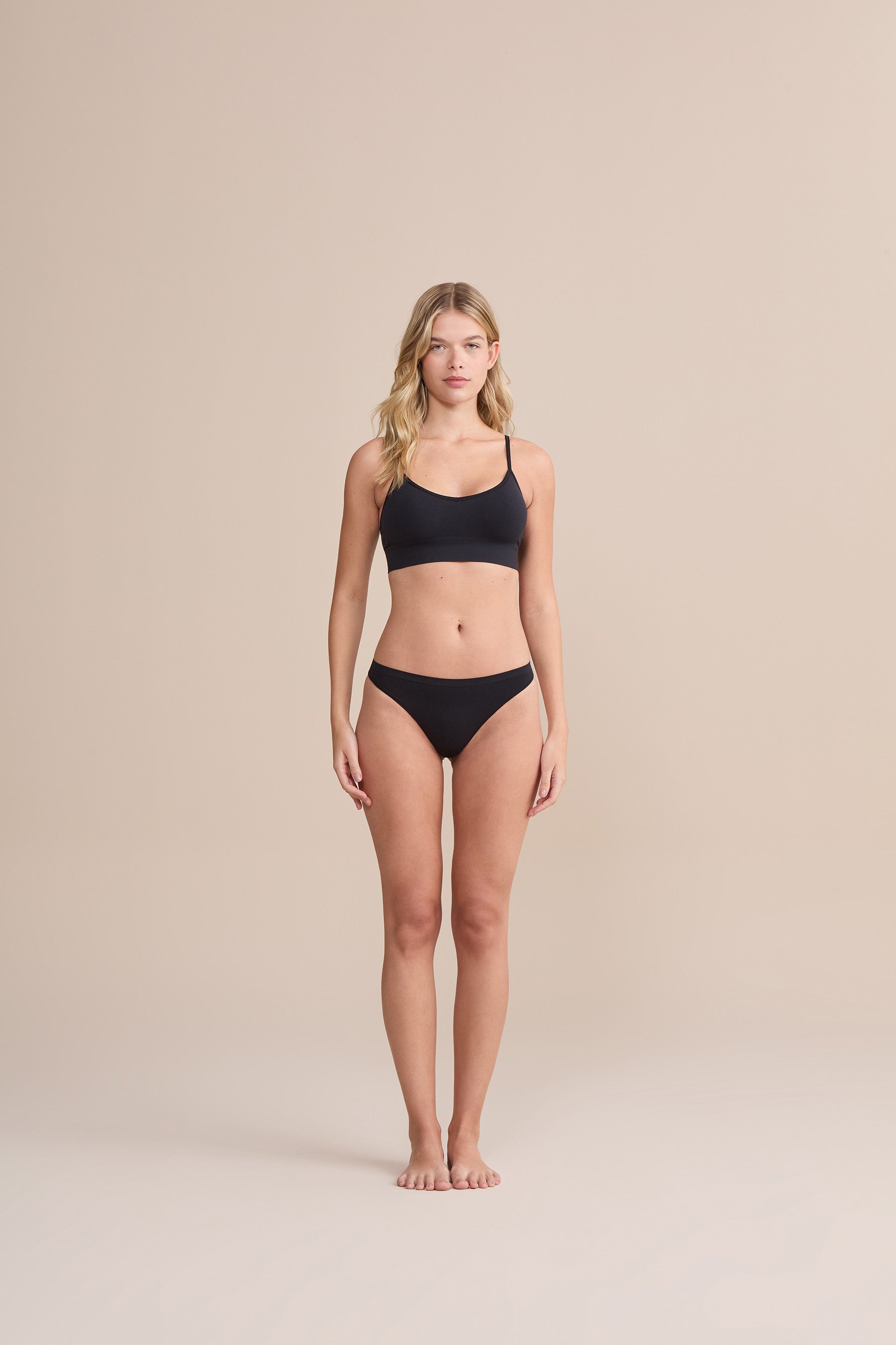 Seamless Curve Bra - Wireless Comfort Support for Women - Perfect for Yoga, Workout & Everyday Wear