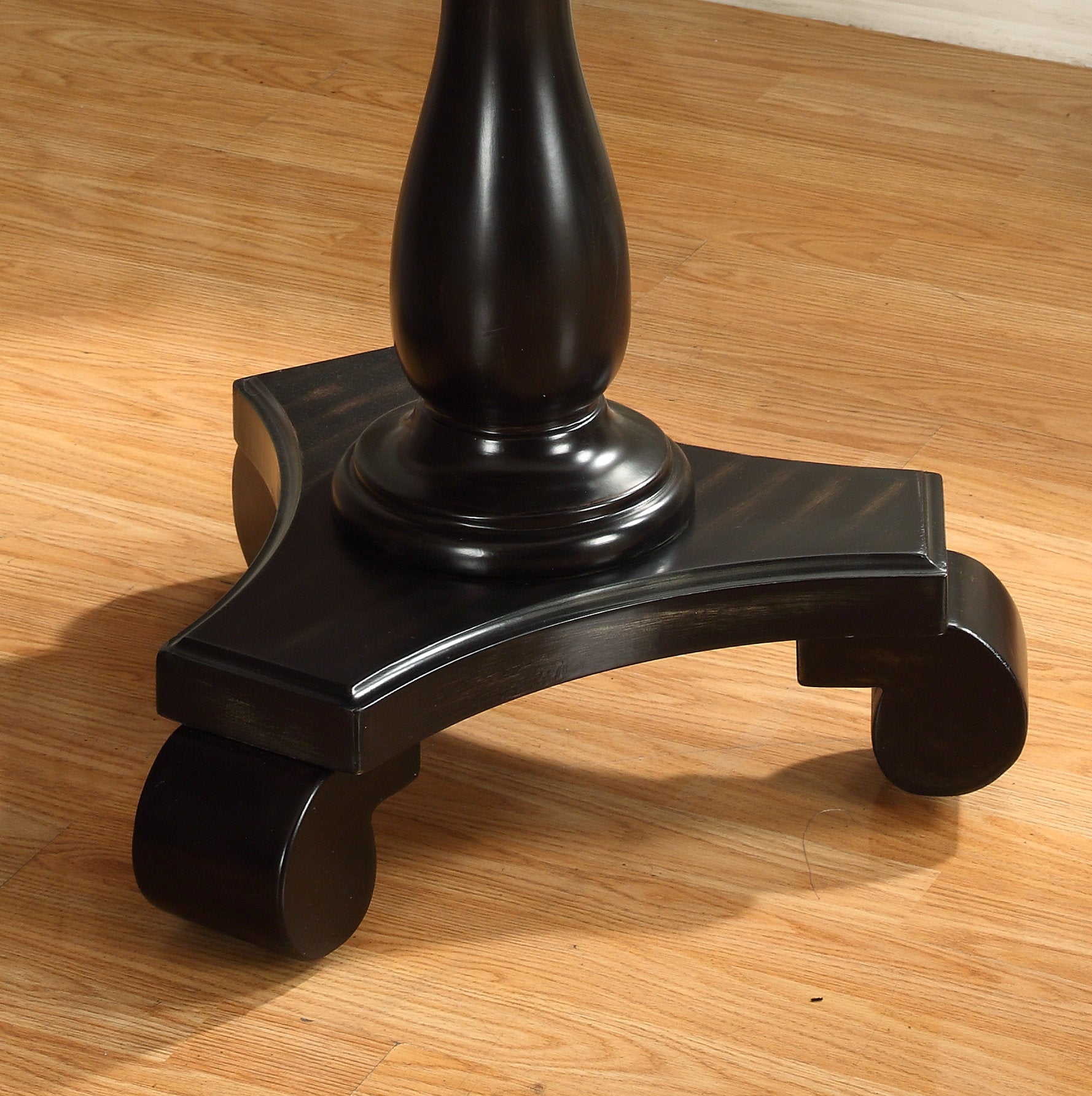 Roundhill Furniture Rene Round Wood Pedestal Side Table - Natural Wood Accent Table for Living Room, Bedroom & Patio - Perfect End Table for Coffee, Books & Decor