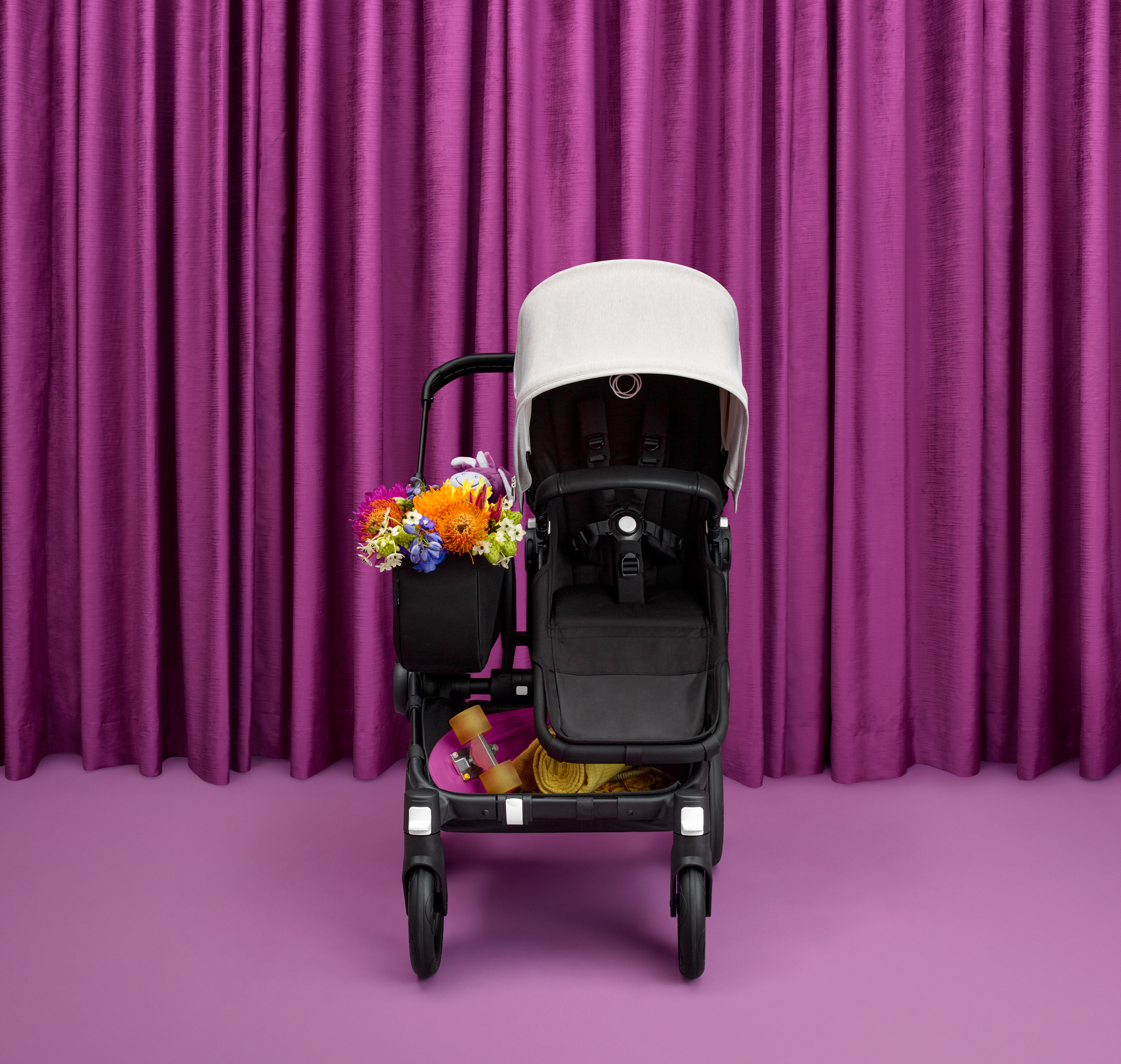 Bugaboo Donkey 5 Twin Double Stroller with 2 Seats & 2 Bassinets - Customizable Design for Twins - Perfect for Urban Walks, Shopping & Family Outings
