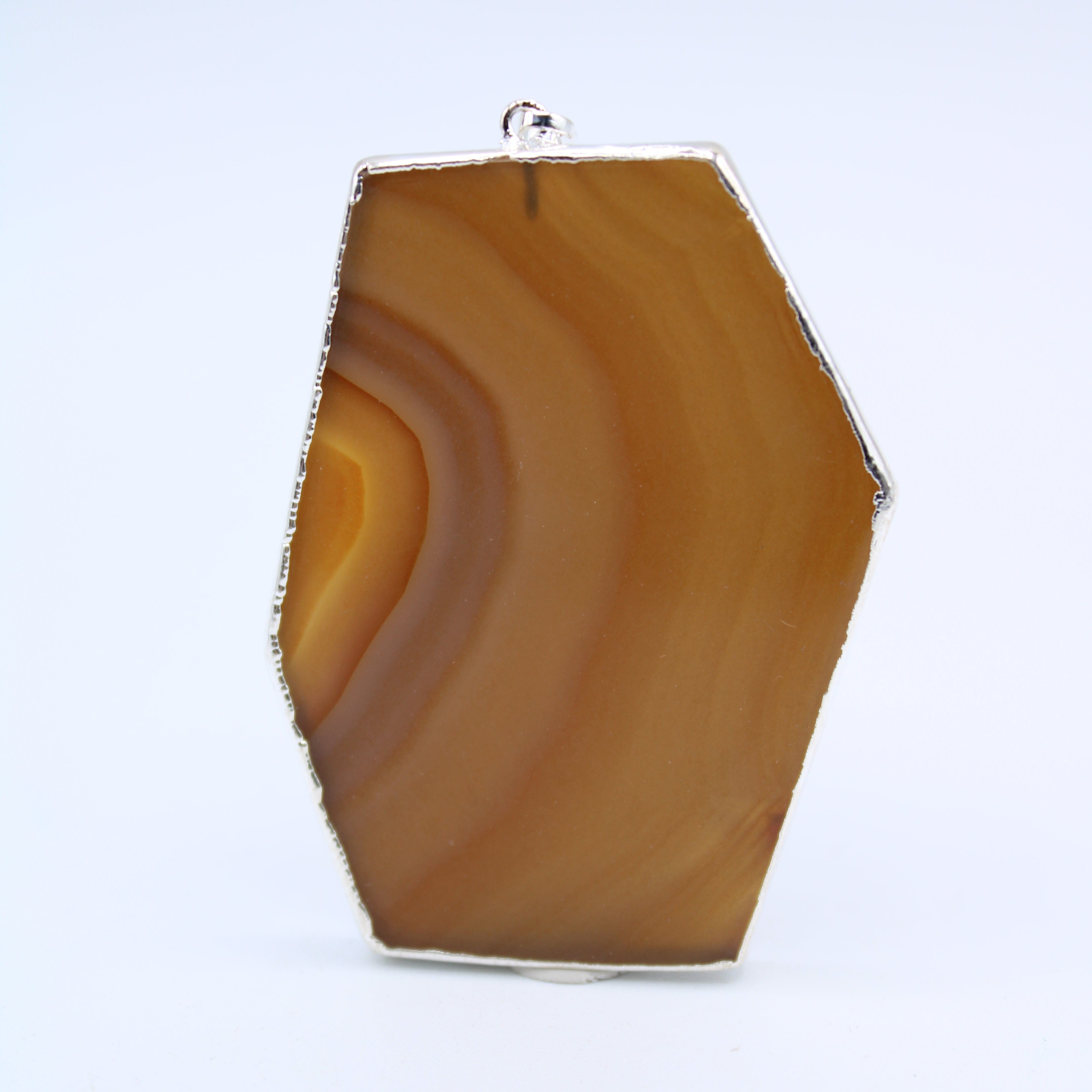 Natural Agate Slice Pendant Necklace - Healing Crystal Jewelry for Women - Boho Chic Accessory for Meditation, Yoga & Spiritual Healing