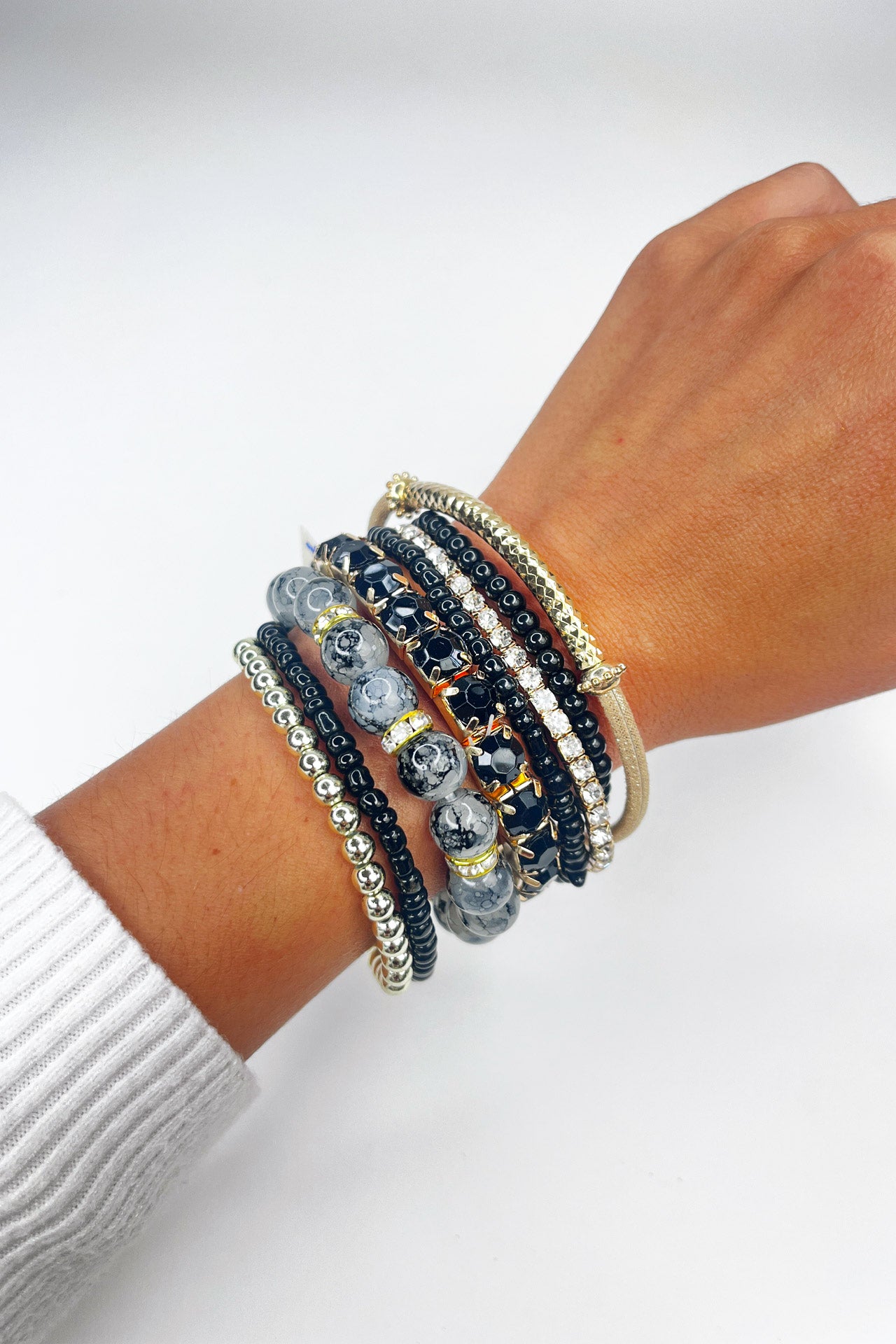 Amara Beaded Bracelet Stack - Boho Chic Handmade Beaded Bracelets for Women, Adjustable Stackable Bracelets Set for Layering - Perfect for Everyday Wear, Gifts, and Boho Fashion Accessories
