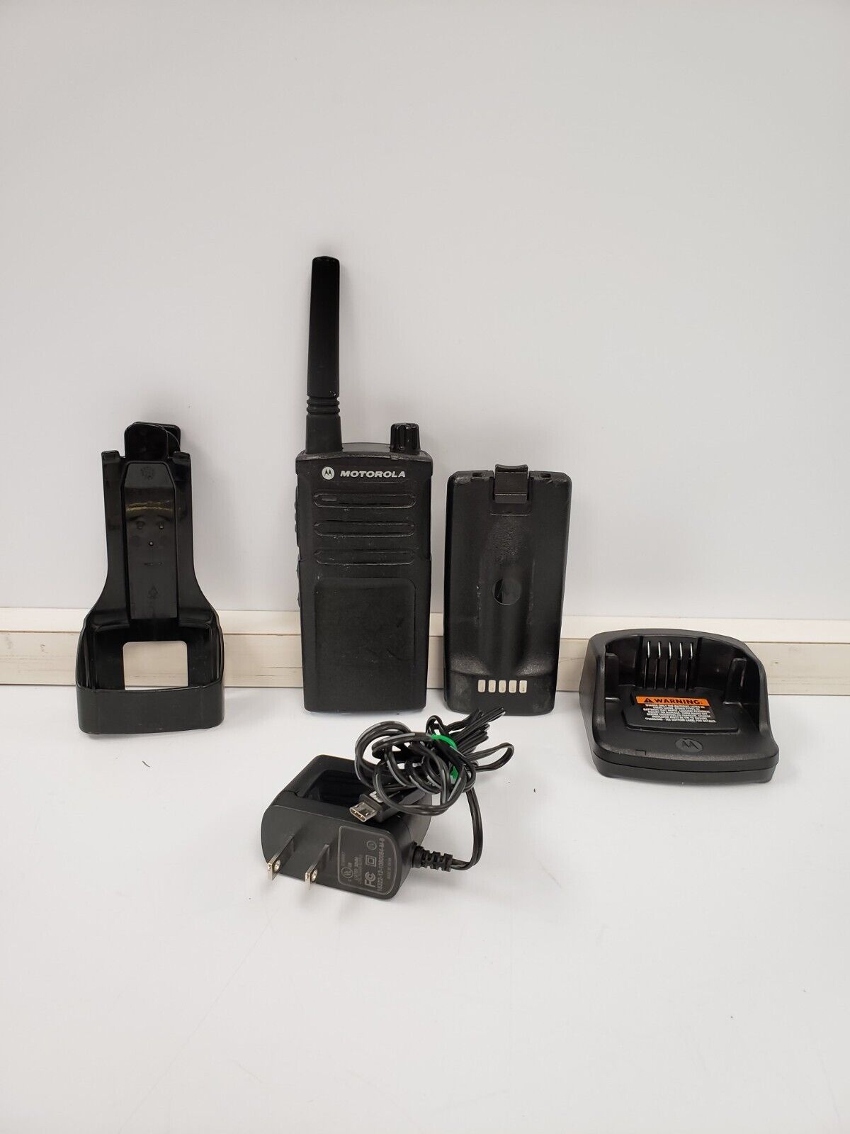 Motorola RMU2043 Two-Way Radio - Long Range Walkie Talkie for Business & Outdoor Adventures - Perfect for Construction, Security & Hiking