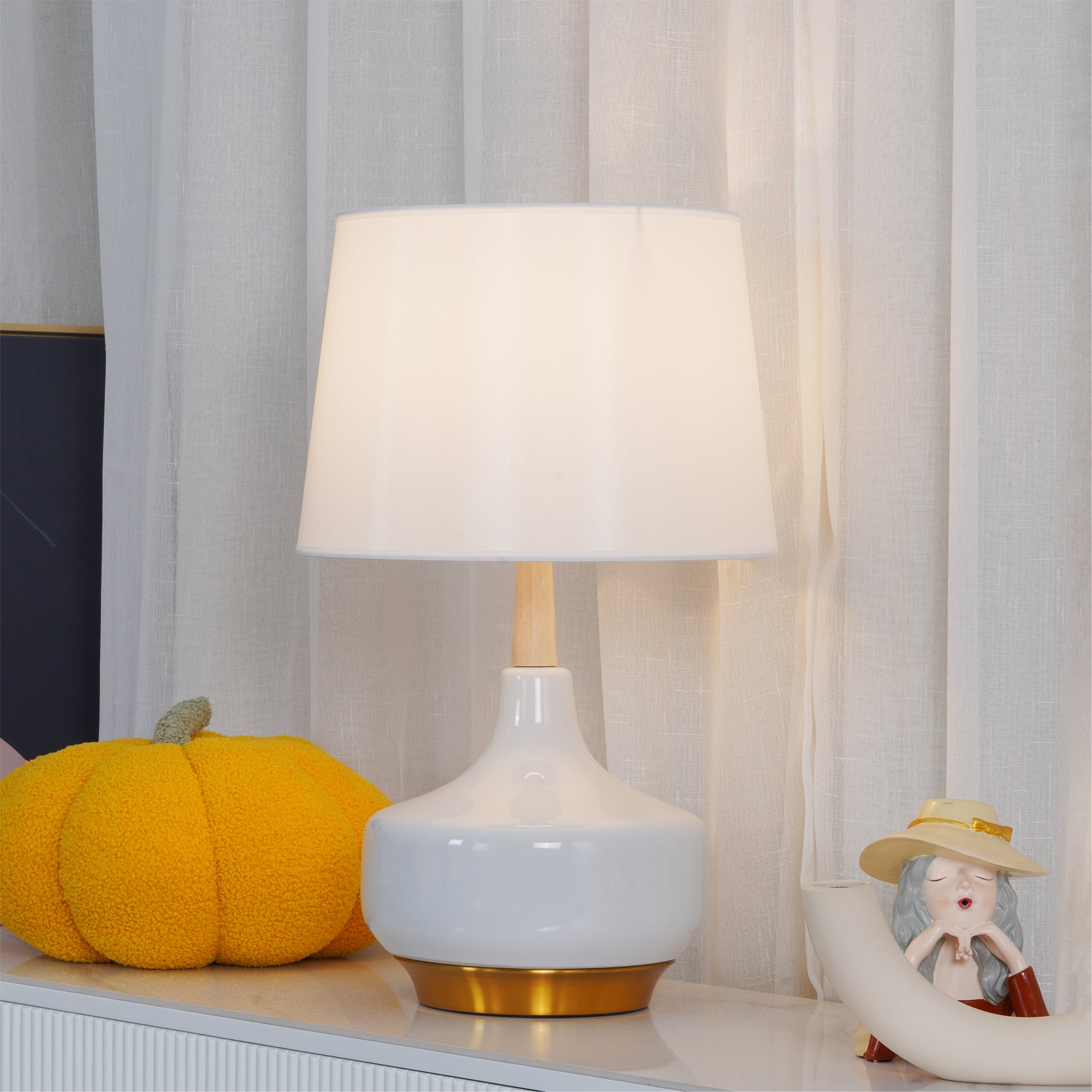 Modern Hilo Table Lamp - Adjustable LED Desk Light with USB Port for Bedroom, Office & Study - Warm White & Cool White Lighting Options