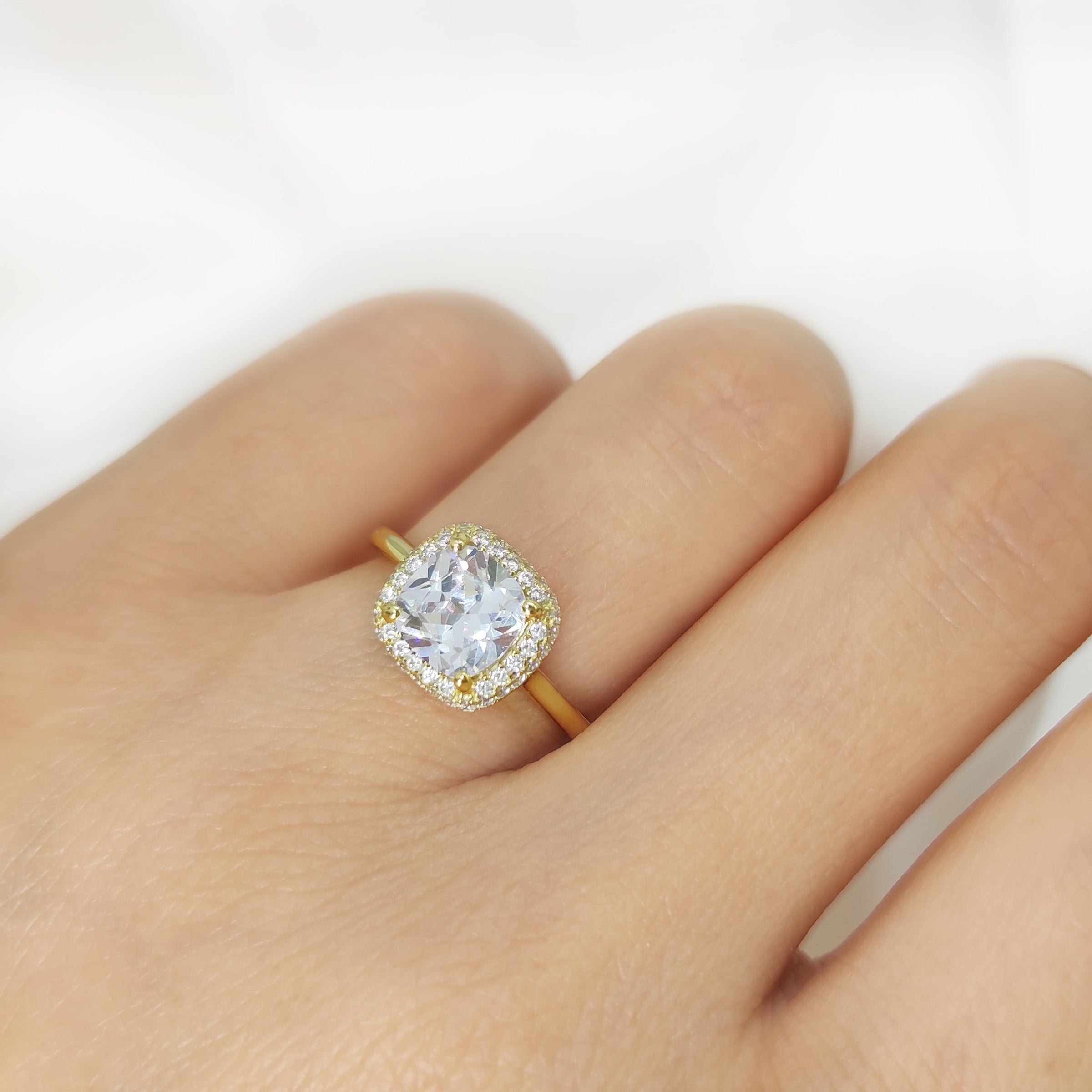 Modern Square Cushion Cut Moissanite Ashes Ring - Elegant Memorial Jewelry for Loved Ones | Perfect for Remembrance, Sympathy Gifts & Special Occasions