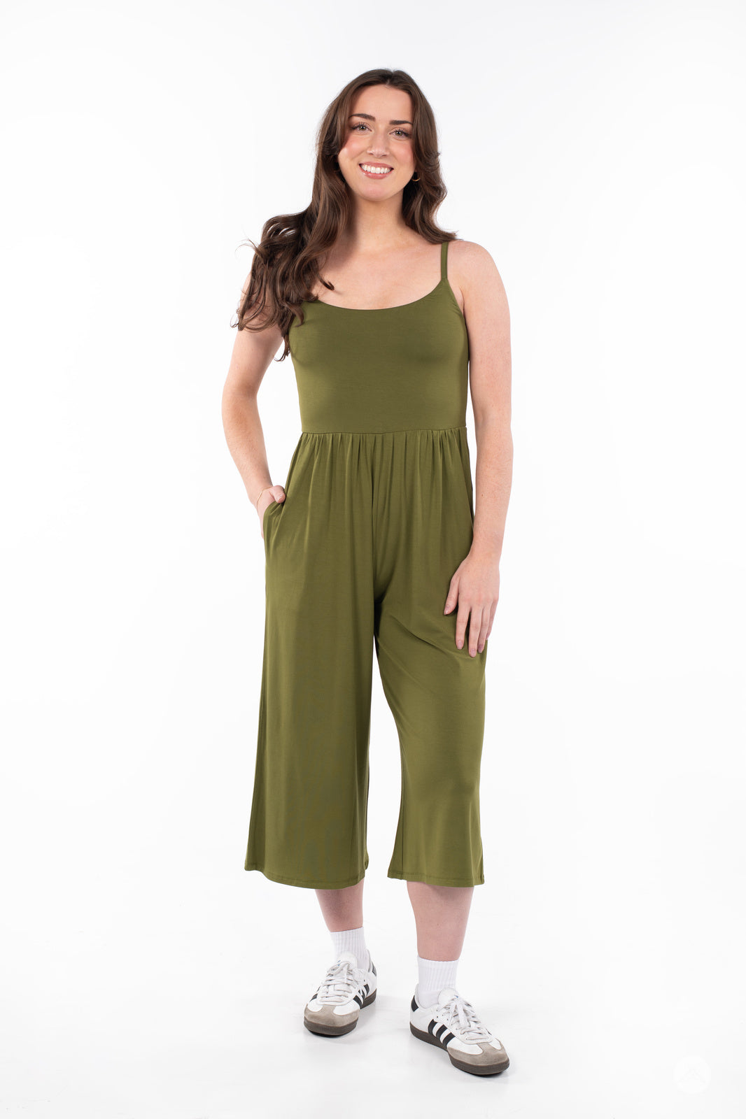 Stylish Cropped Wide Leg Jumpsuit for Women - Trendy Summer Romper with Pockets | Perfect for Beach, Vacation & Casual Outings