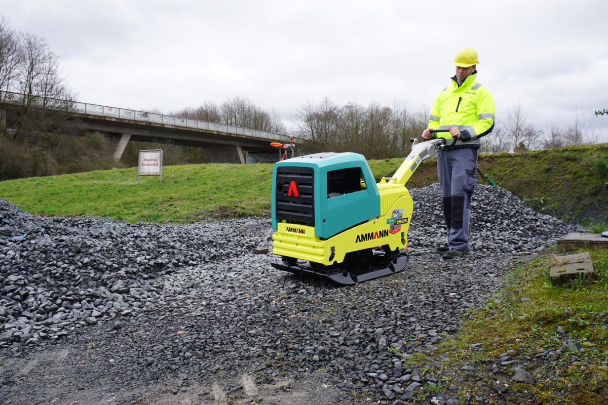 APH 65/85 Hydrostatic Plates Hourmeter (3 Shaft) - Durable Tractor & Heavy Equipment Usage for Farming & Construction