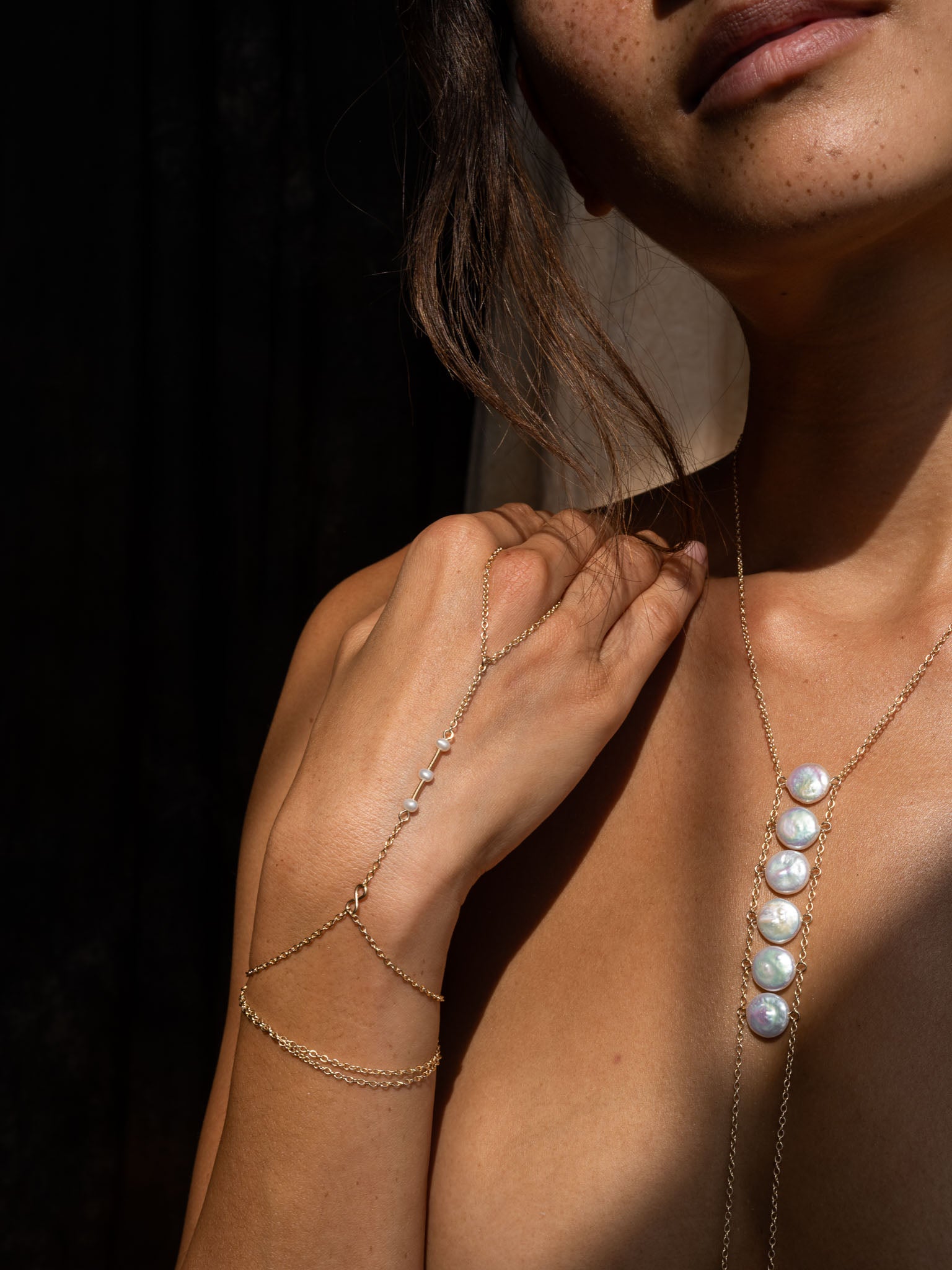 3 Point Balancing Bar Pearl Hand Chain - Elegant Pearl Bracelet for Women, Adjustable Wrist Jewelry for Daily Wear, Parties & Special Occasions