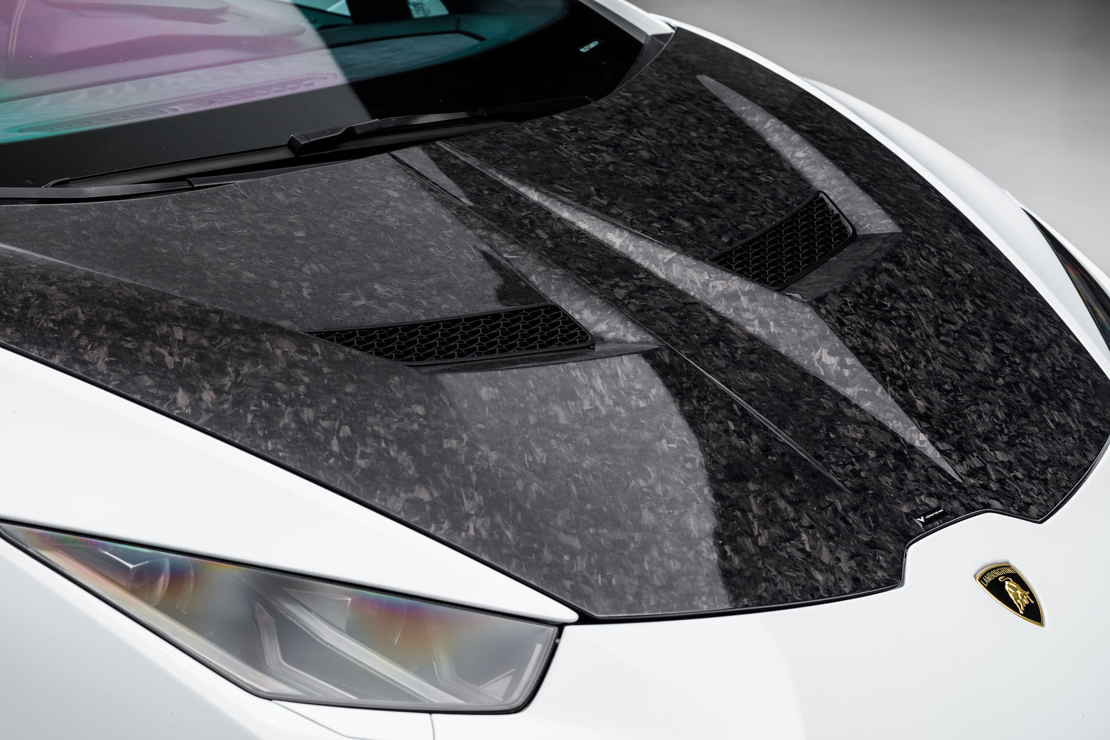 Lamborghini Huracan 610-4 Mondiale Edizione Aero Program - High-Performance Sports Car for Racing & Luxury Driving Experience