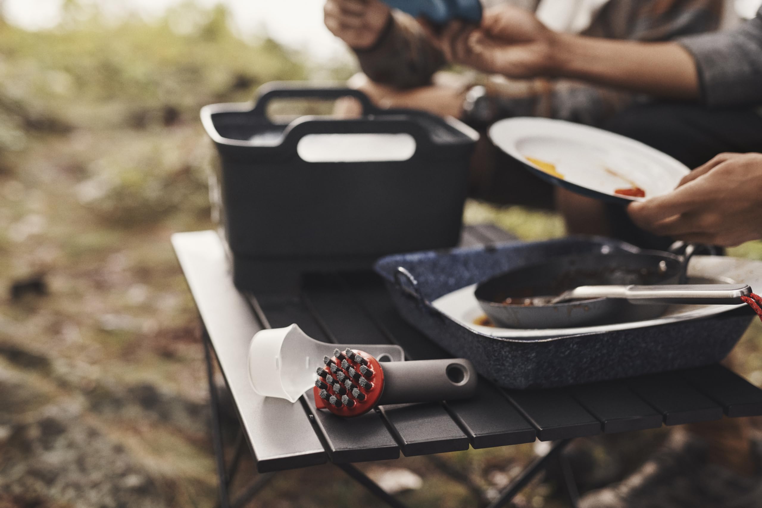 OXO Outdoor Heavy Duty Cast Iron Brush with Cover - Red/Grey - Perfect for Grill Cleaning, Camping Cookware & Outdoor Cooking Accessories