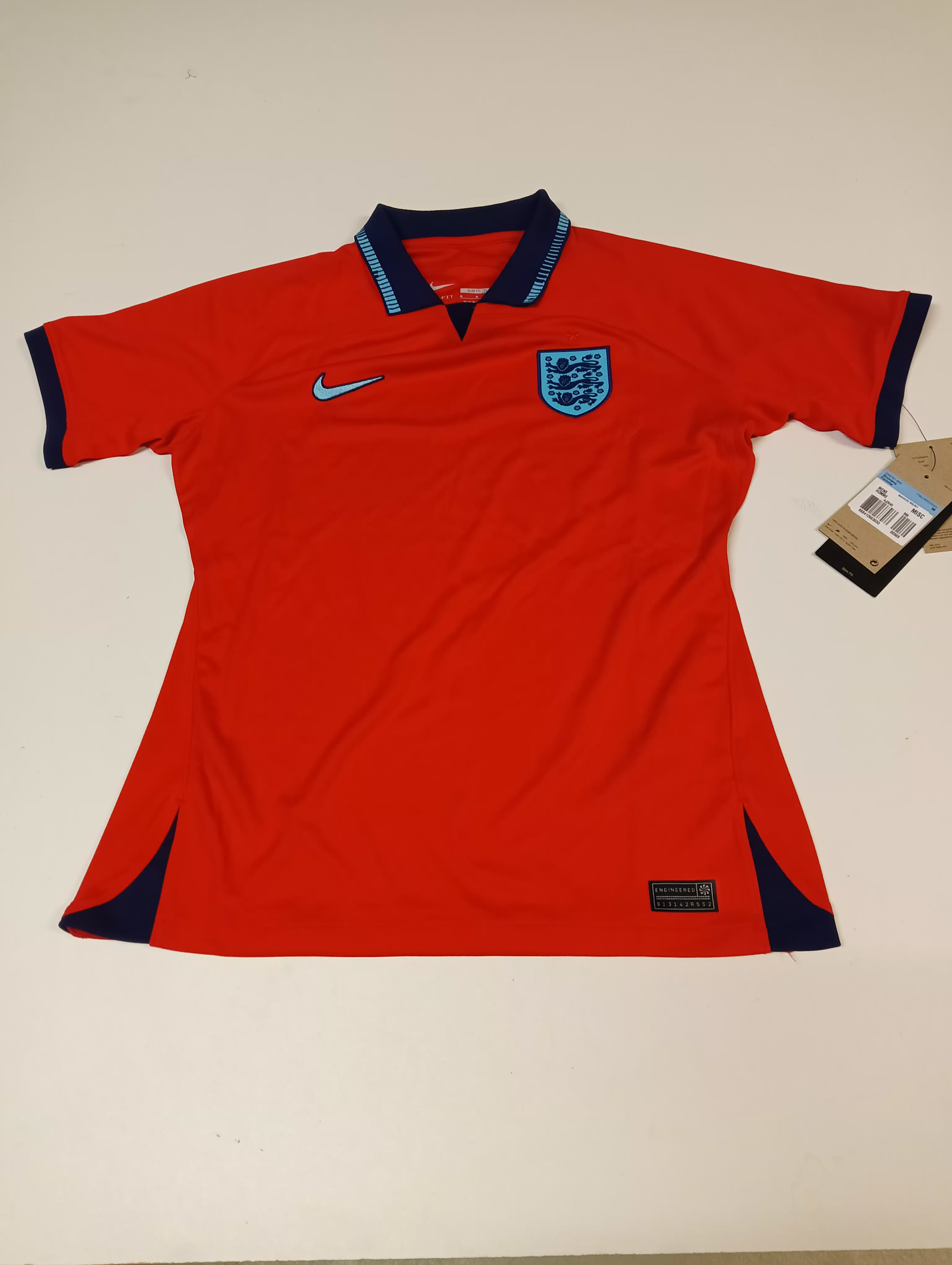 Vintage Nike T-Shirt for Men - Classic Cotton Comfort Fit - Size M - Perfect for Casual Wear, Gym & Street Style
