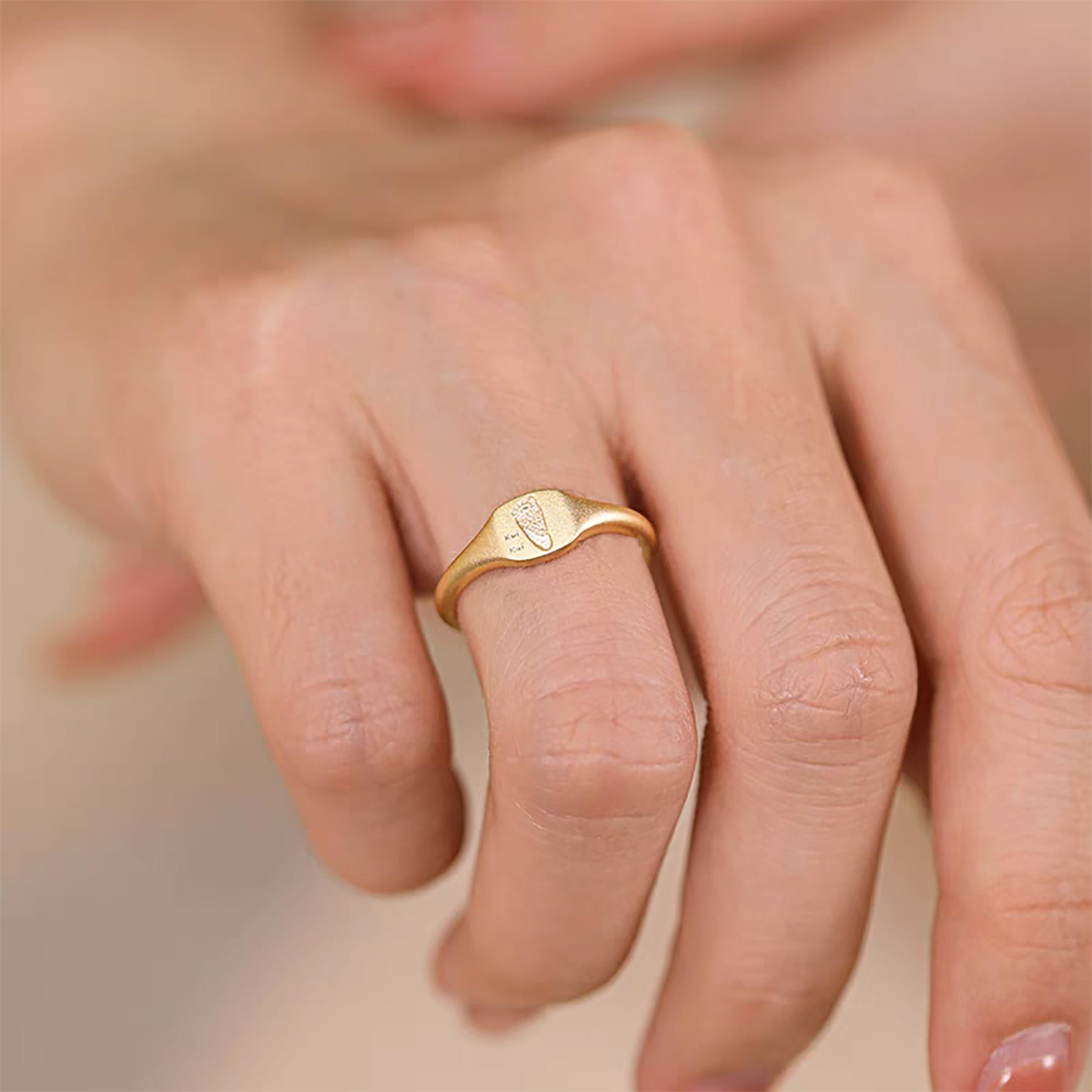 Solid Gold Footprint Ring for Women - Elegant & Dainty Jewelry Gift for Mom, Grandma - Perfect for Mother's Day, Birthday & Anniversary Celebrations