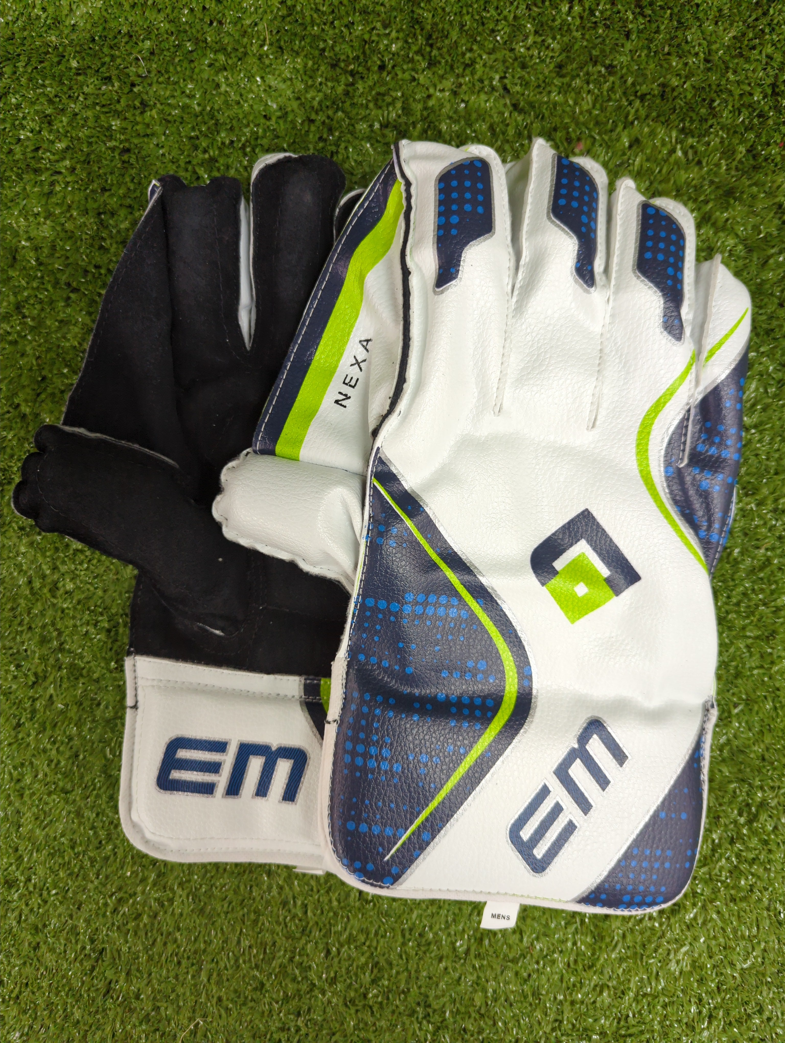 EM Nexa Adult Cricket Wicket Keeping Gloves - Professional Quality for Wicket Keepers - Perfect for Practice, Matches & Training Sessions