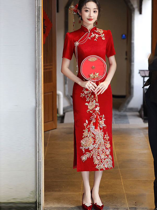 Elegant Red Sequins Phoenix Embroidered Cheongsam Qipao Dress for Wedding, Evening Gala & Special Occasions | Traditional Chinese Bridal Gown for Women