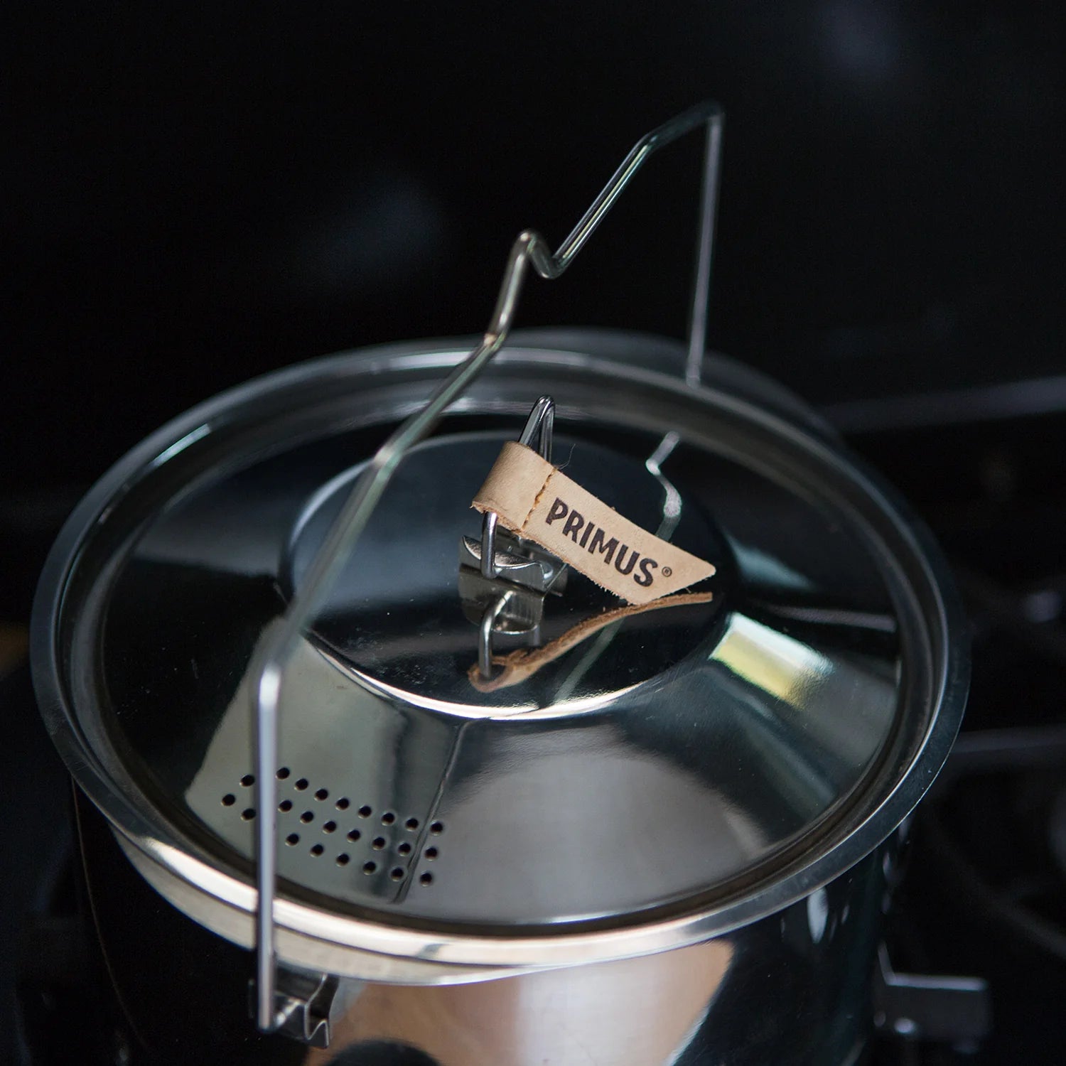 Primus Campfire Pot 3L - Lightweight Aluminum Cooking Pot for Outdoor Camping, Hiking & Backpacking - Perfect for Boiling Water & Cooking Meals in the Wilderness