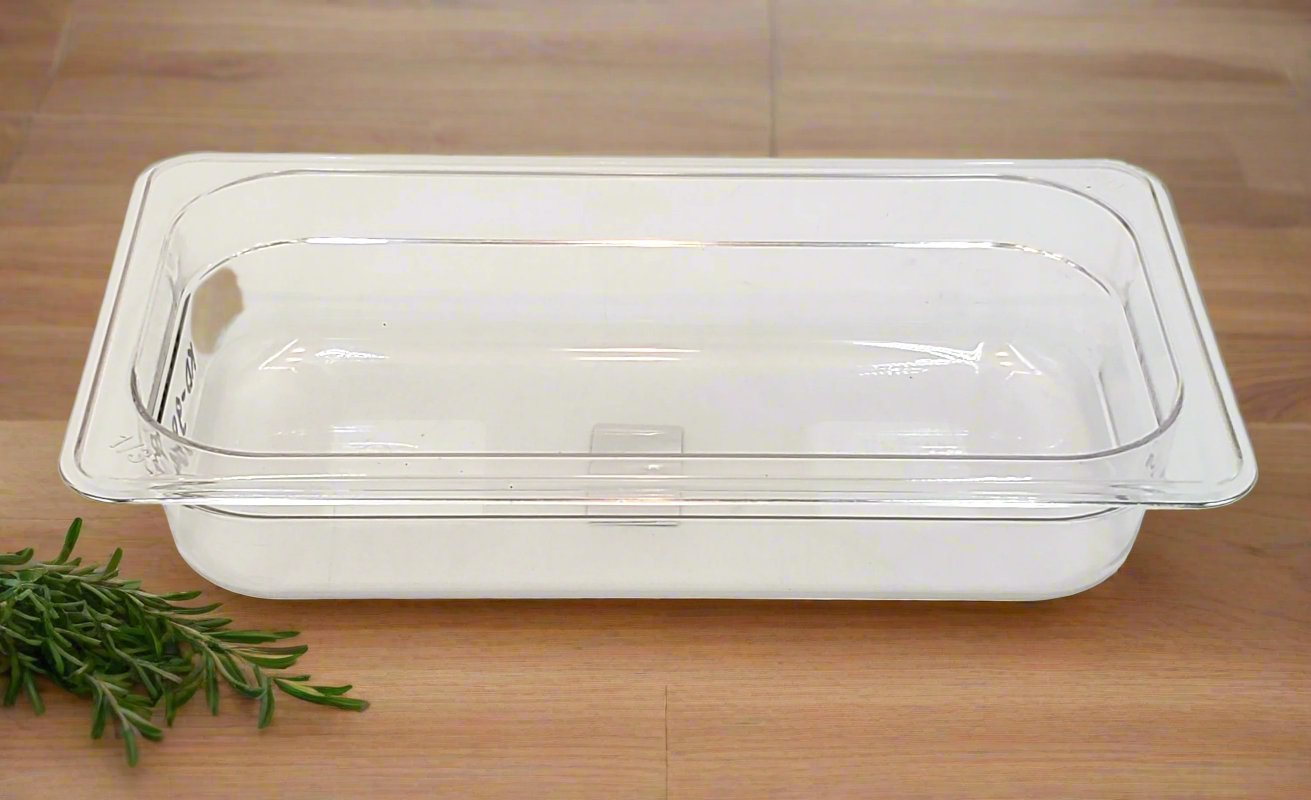 13x7x3 Inch Clear Plastic Storage Pan with Lid - 2 Liter Capacity - Perfect for Organizing Small Items, Crafts, and Kitchen Storage