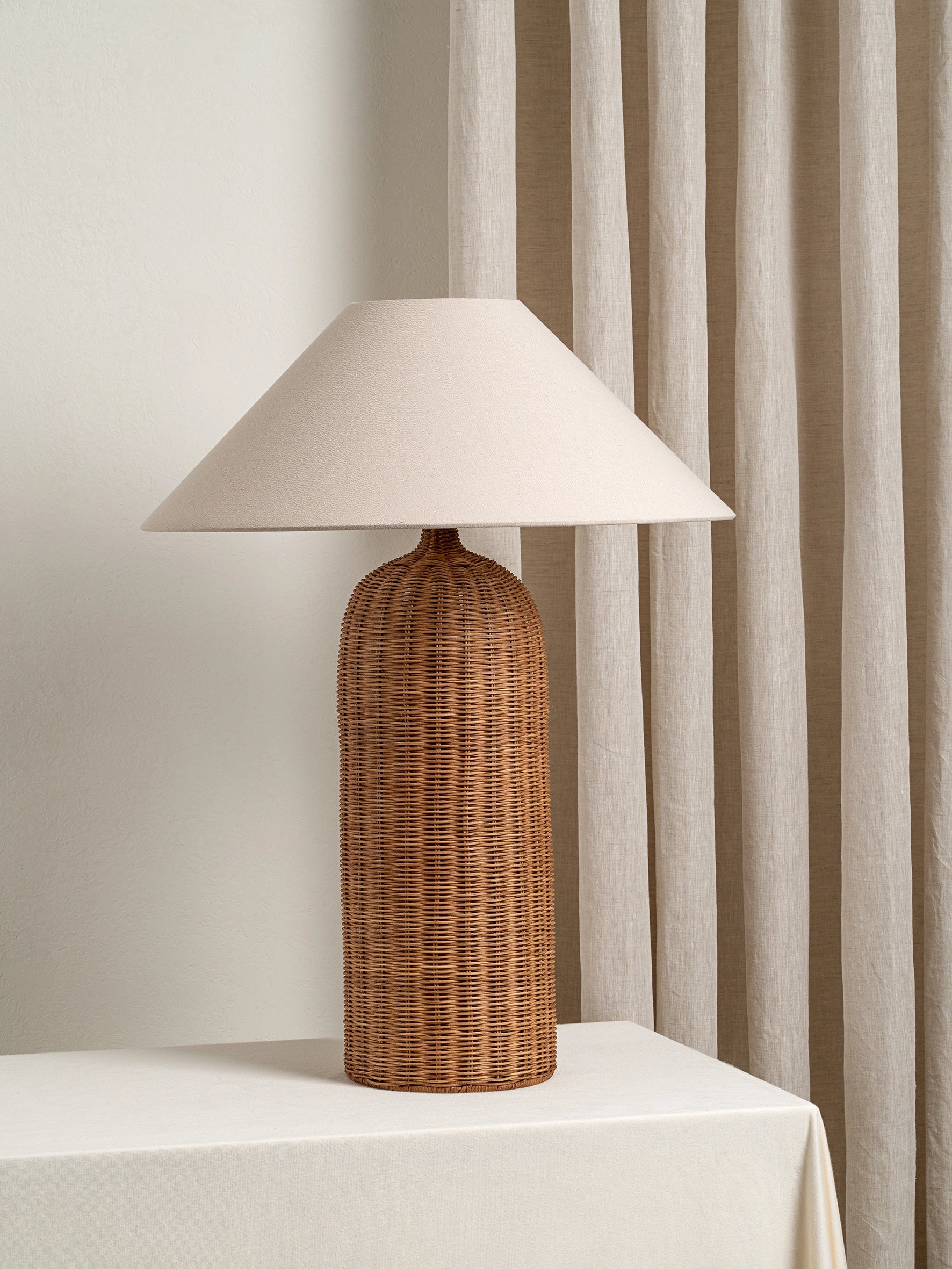 Ensia Extra Large Rattan Table Lamp - Natural Woven Rattan Shade for Living Room, Bedroom, or Office Decor - Perfect for Cozy Ambiance and Stylish Home Lighting