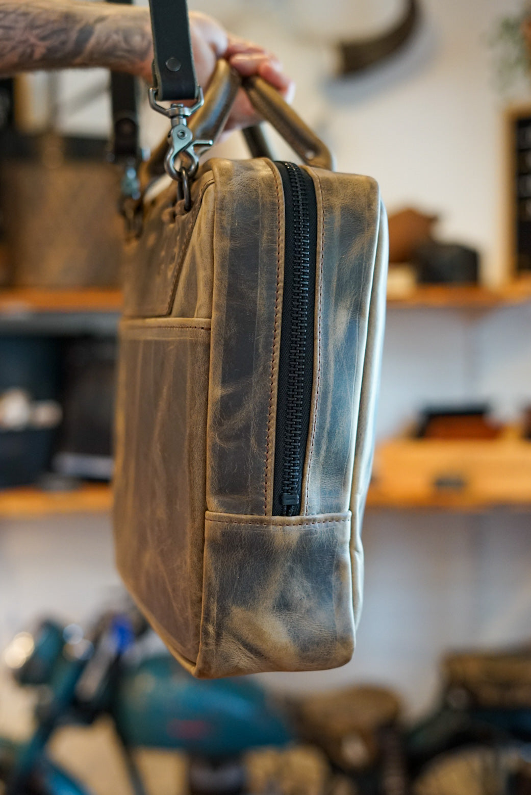 Premium Leather Business Bag for Men & Women - Hillbilly Sepia Brown - Professional Work Tote for Office, Travel & Commuting