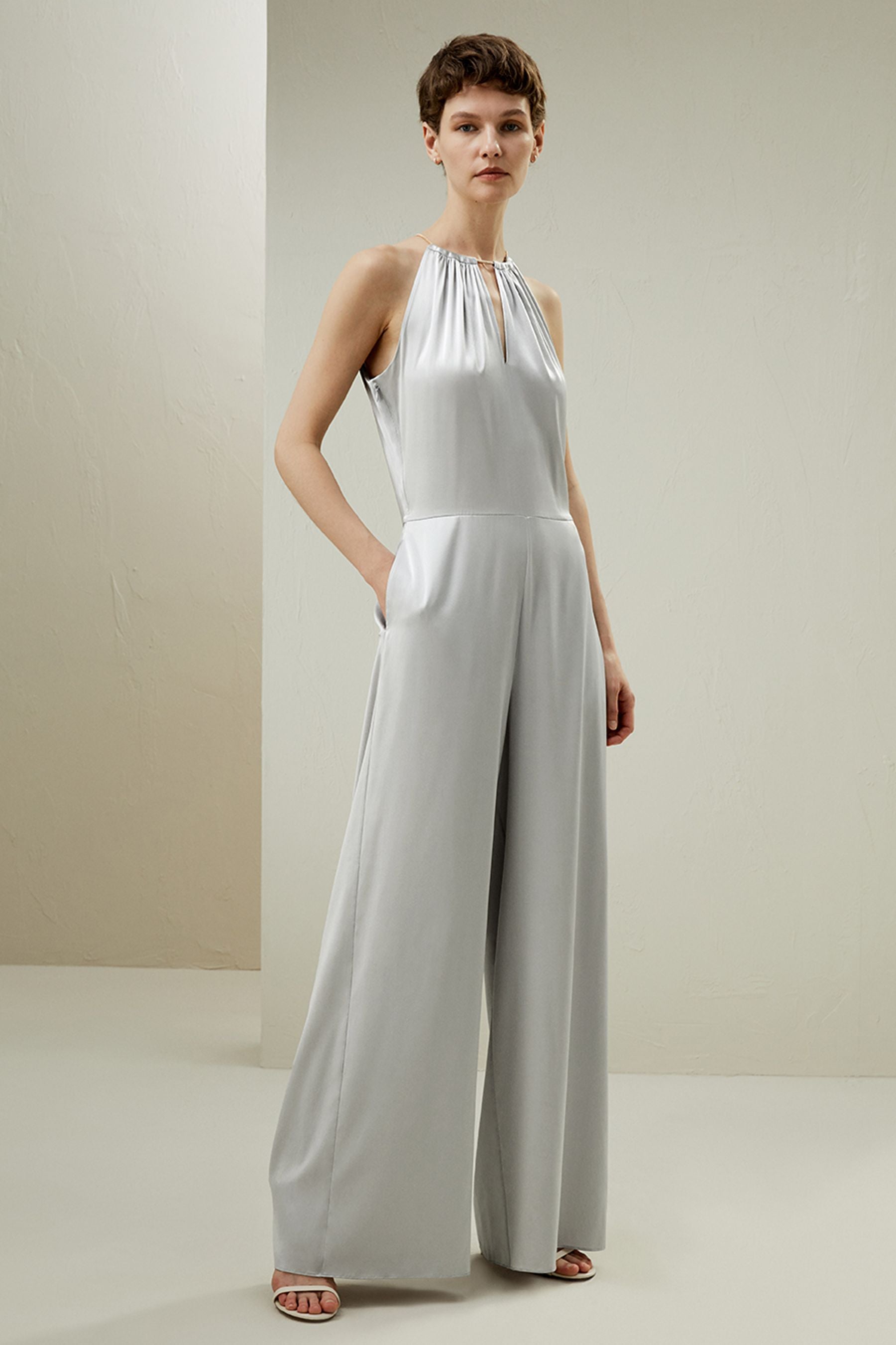 Elegant Halter Neck Wide Leg Jumpsuit for Women - Summer Boho Chic Romper - Perfect for Beach Vacations, Date Nights & Outdoor Parties