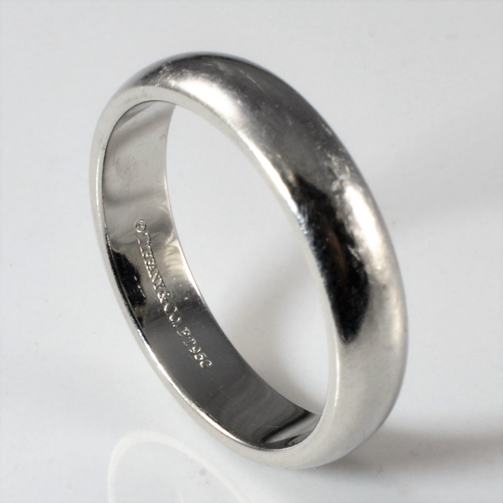 Tiffany & Co. Platinum Wedding Band Ring for Women - Size 8.25 - Elegant & Timeless Jewelry for Engagement, Anniversary & Special Occasions