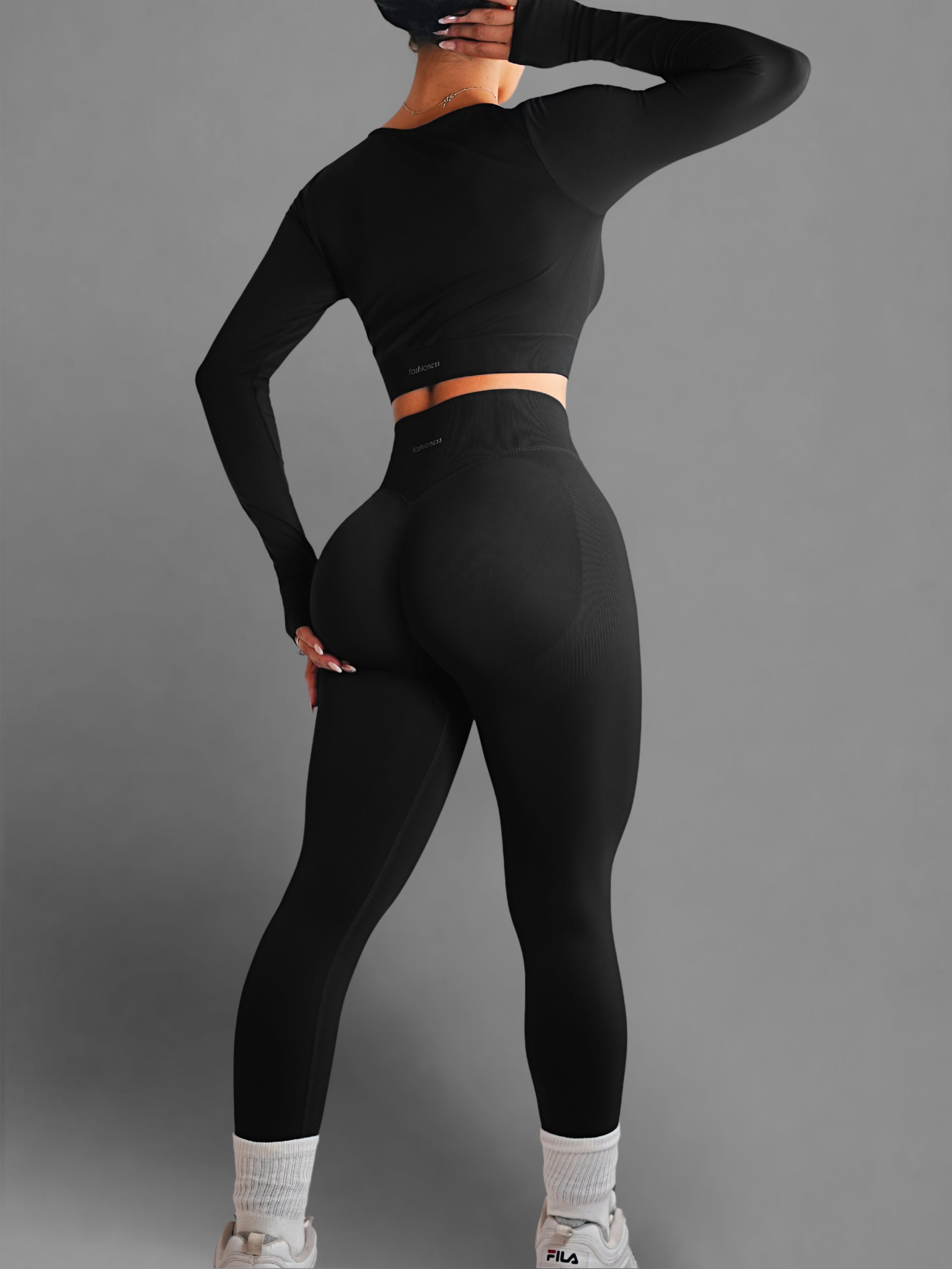 Seamless Breathable Leggings for Women - High Waist Yoga Pants, Workout Running Tights (Black) - Perfect for Gym, Yoga, Running & Everyday Wear