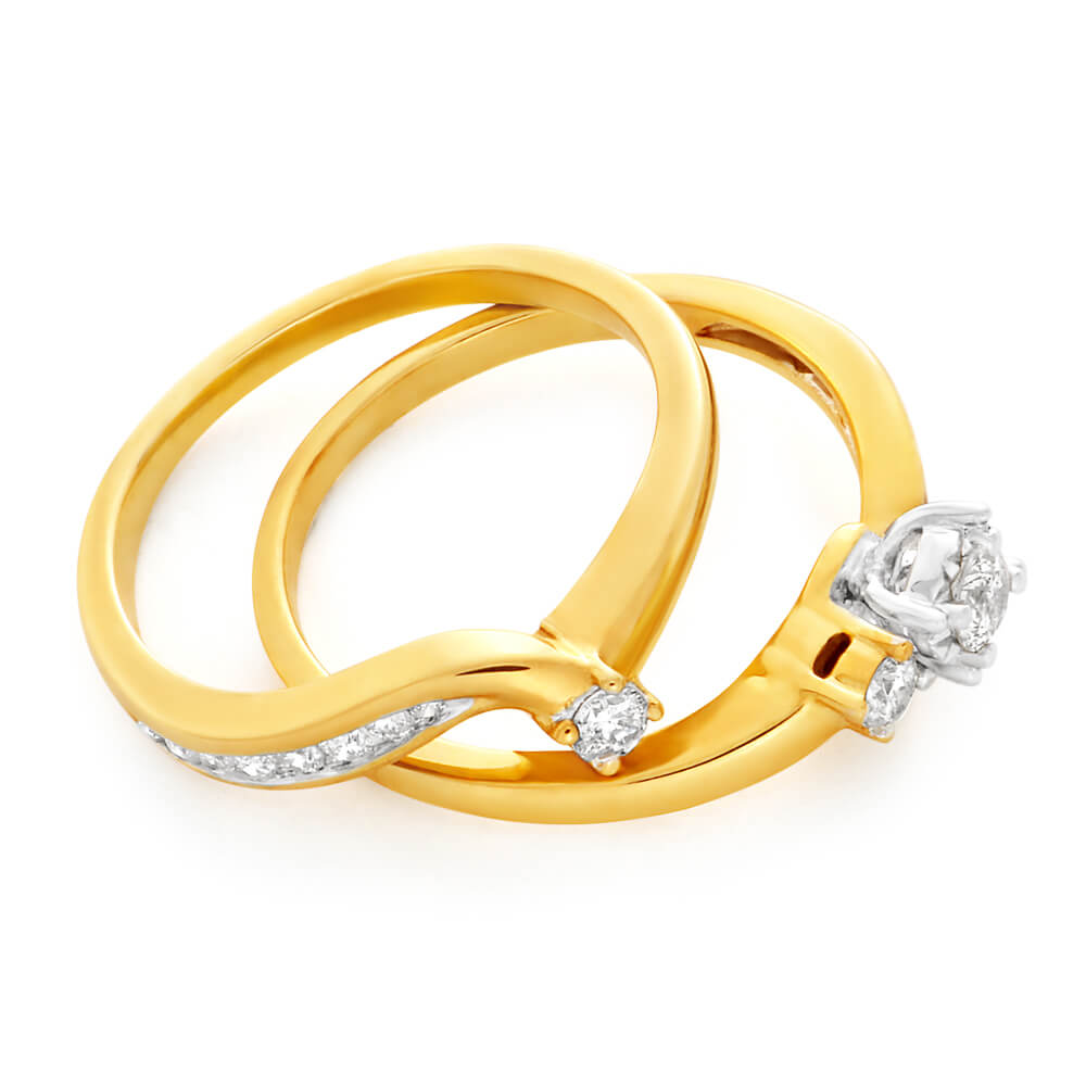 9ct Yellow Gold 2 Ring Bridal Set With 19 Diamonds (1/2 Carat Total) - Elegant Wedding Band & Engagement Ring Set for Brides & Couples - Perfect for Proposals, Anniversaries & Romantic Occasions