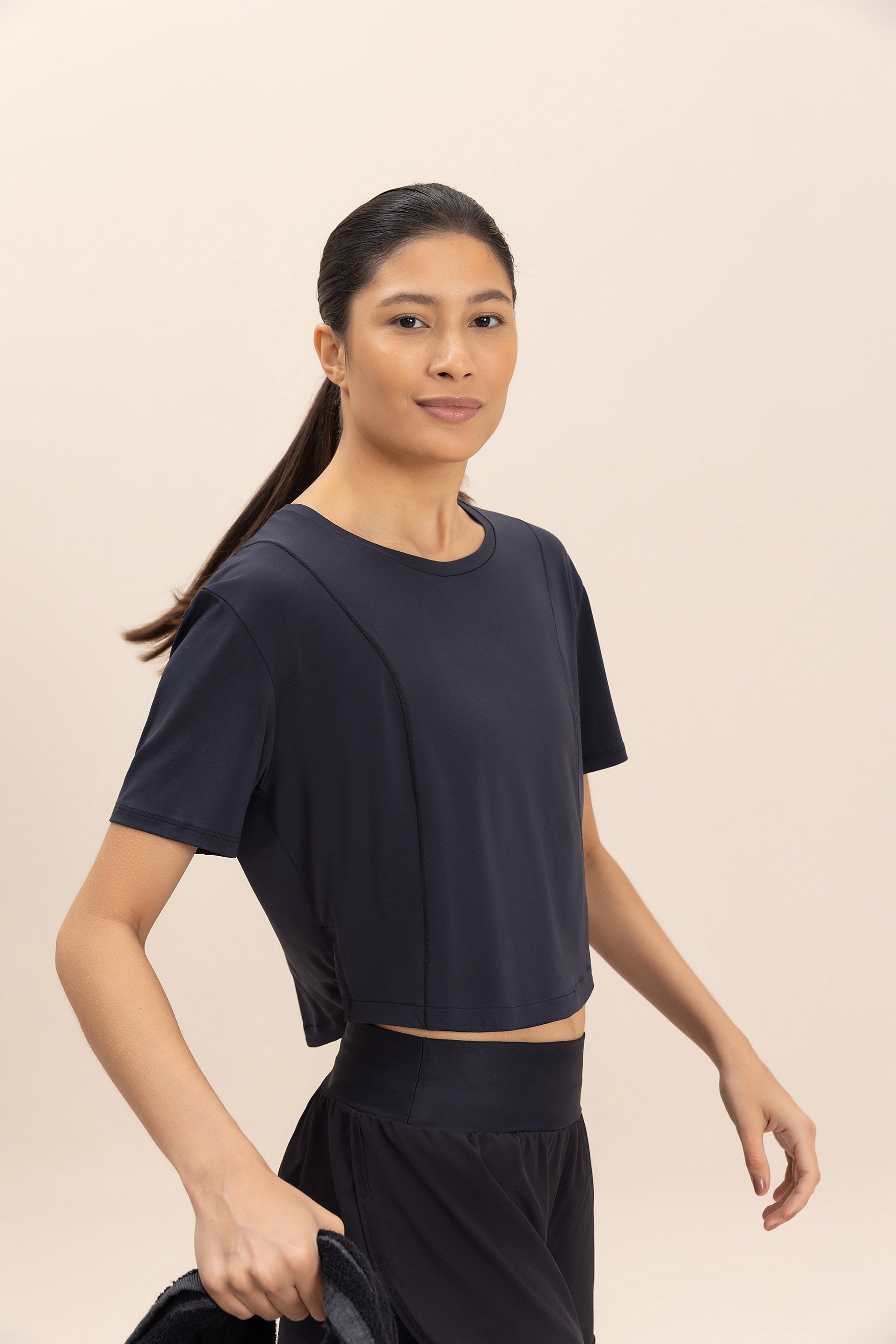 Trendy Cropped Mullet T-Shirt for Women | Stylish & Comfortable Casual Wear | Perfect for Streetwear, Concerts & Everyday Outfits