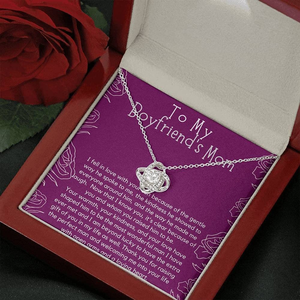 Personalized Jewelry Gift for Boyfriend's Mom - Custom Name Necklace for Women, Mother's Day Gift, Birthday Present, Thank You Gift - Perfect for Special Occasions & Everyday Wear