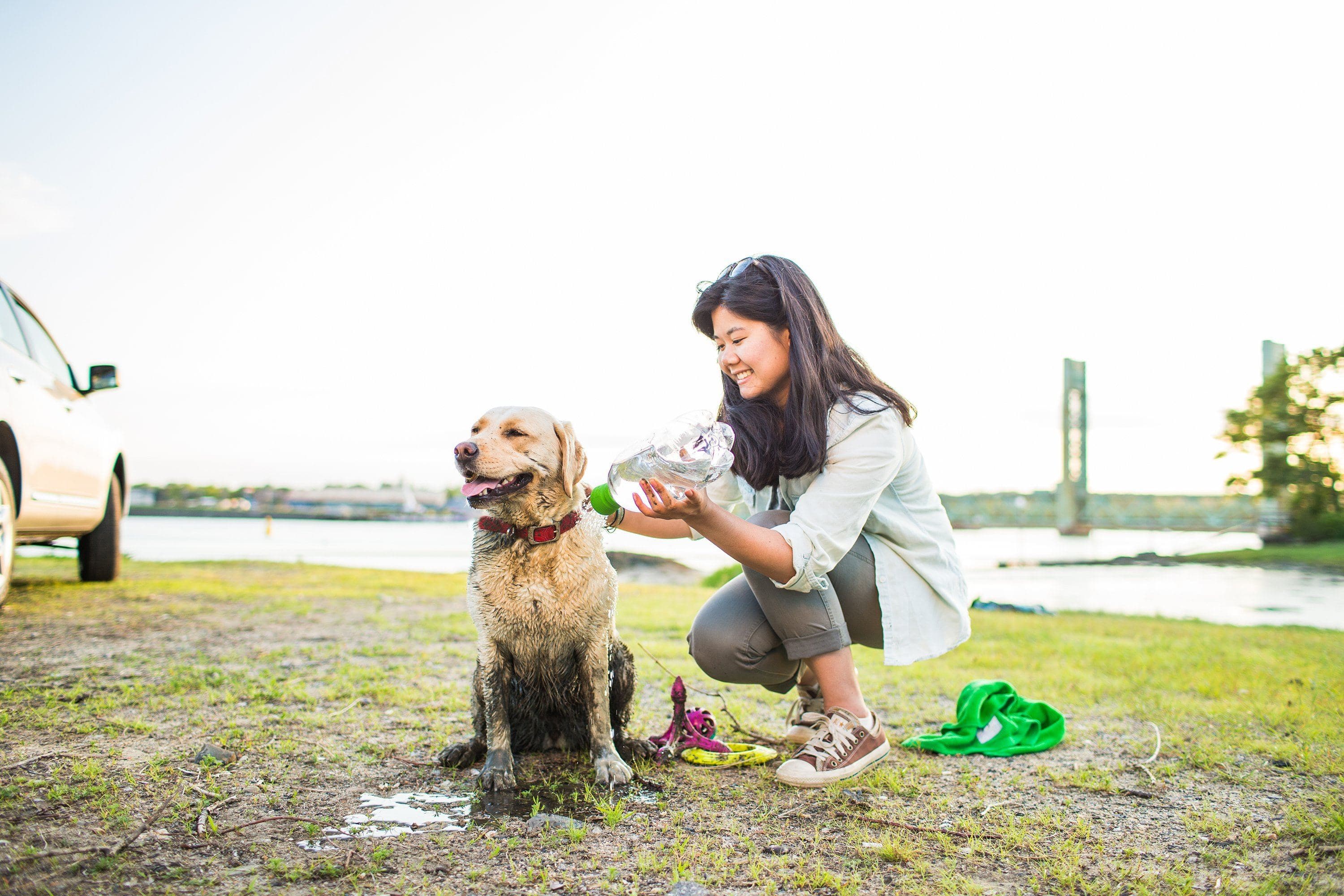 Portable Dog Shower for Travel - Kurgo Mud Dog Travel Shower | Perfect for Camping, Hiking & Outdoor Pet Cleaning