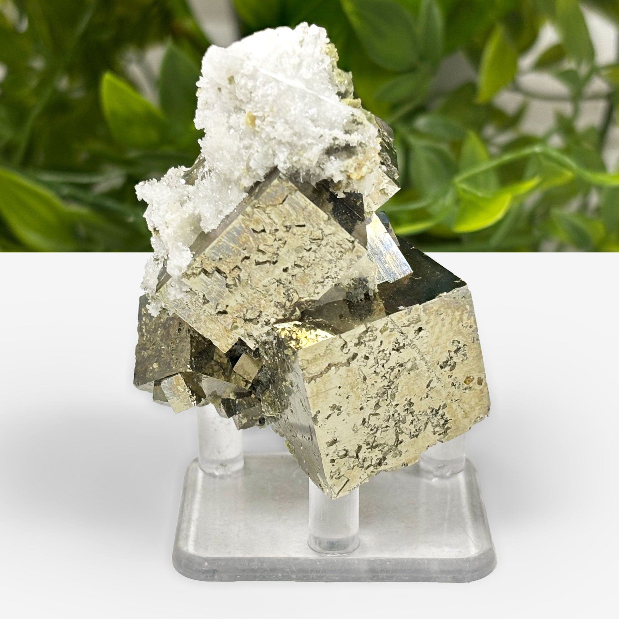 Natural Pyrite Crystal Cluster - Rare Mineral Specimen & Healing Stone for Energy Work, Meditation & Home Decor | Positive Energy Generator for Office Desk, Meditation Space & Crystal Collection (RMI689)