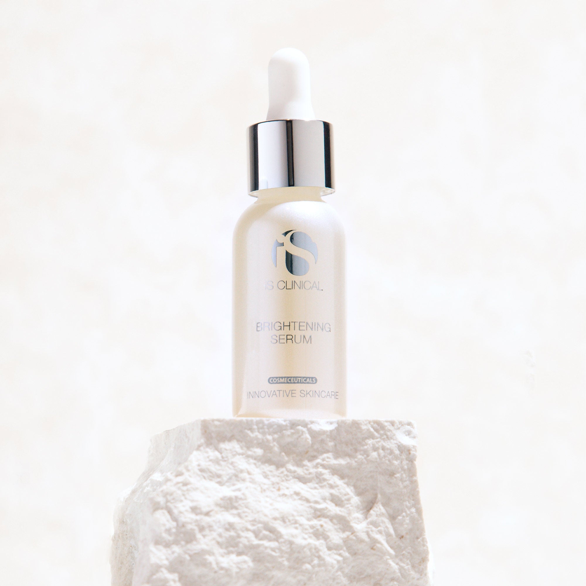 Best Brightening Serum for Glowing Skin - Vitamin C Face Serum for Dark Spots & Hyperpigmentation - Perfect for Day & Night Skincare Routine
