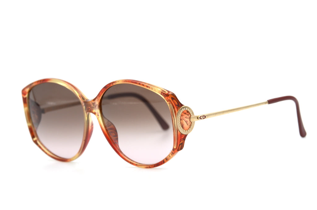 Christian Dior 2658 30 Sunglasses - Luxury Designer Shades for Women | UV Protection & Fashion Statement | Perfect for Beach, Driving & Outdoor Activities
