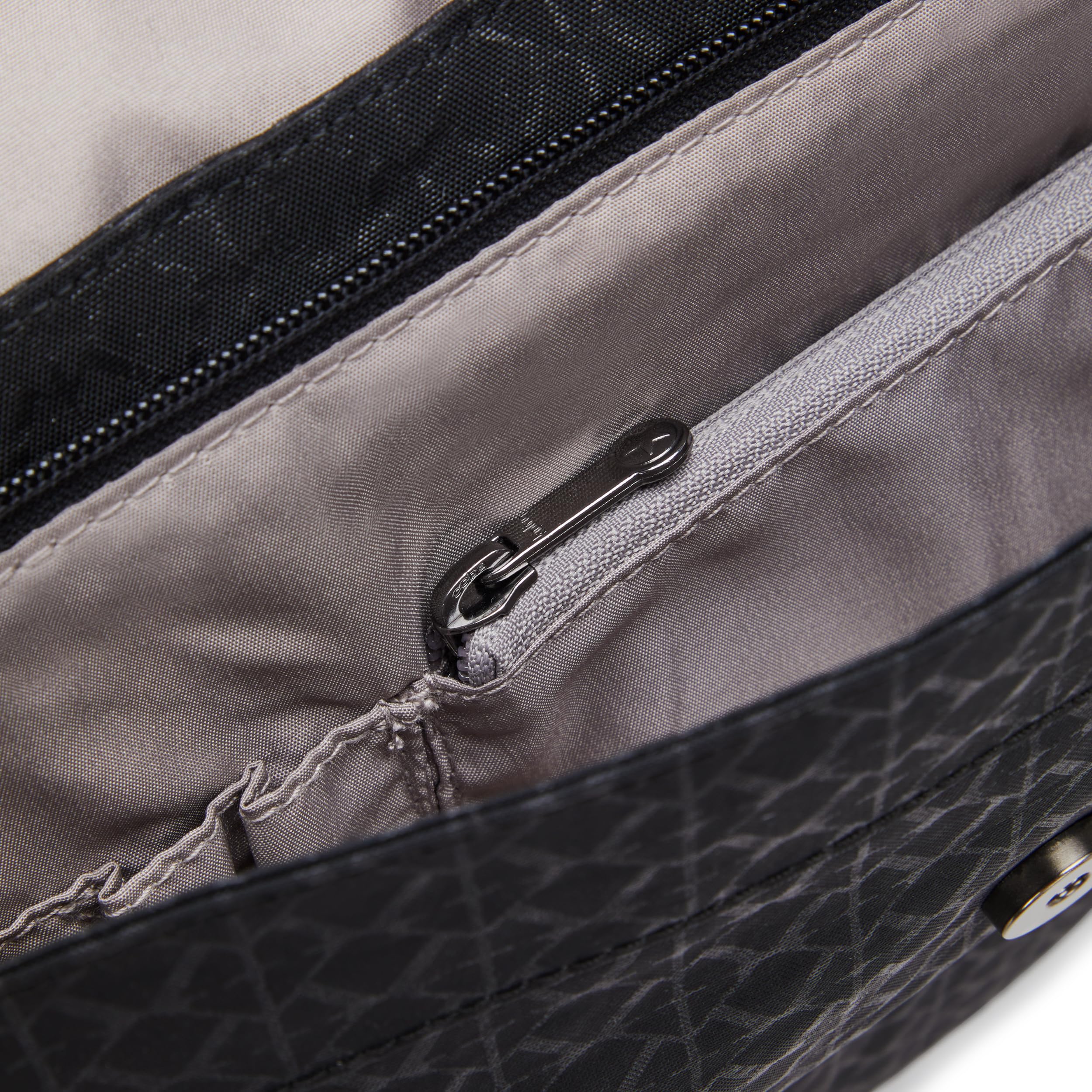 Kipling Unisex Superworker Luggage Messenger Bag - Durable Crossbody Laptop Bag for Work & Travel - Perfect for Business Professionals, Students & Commuters