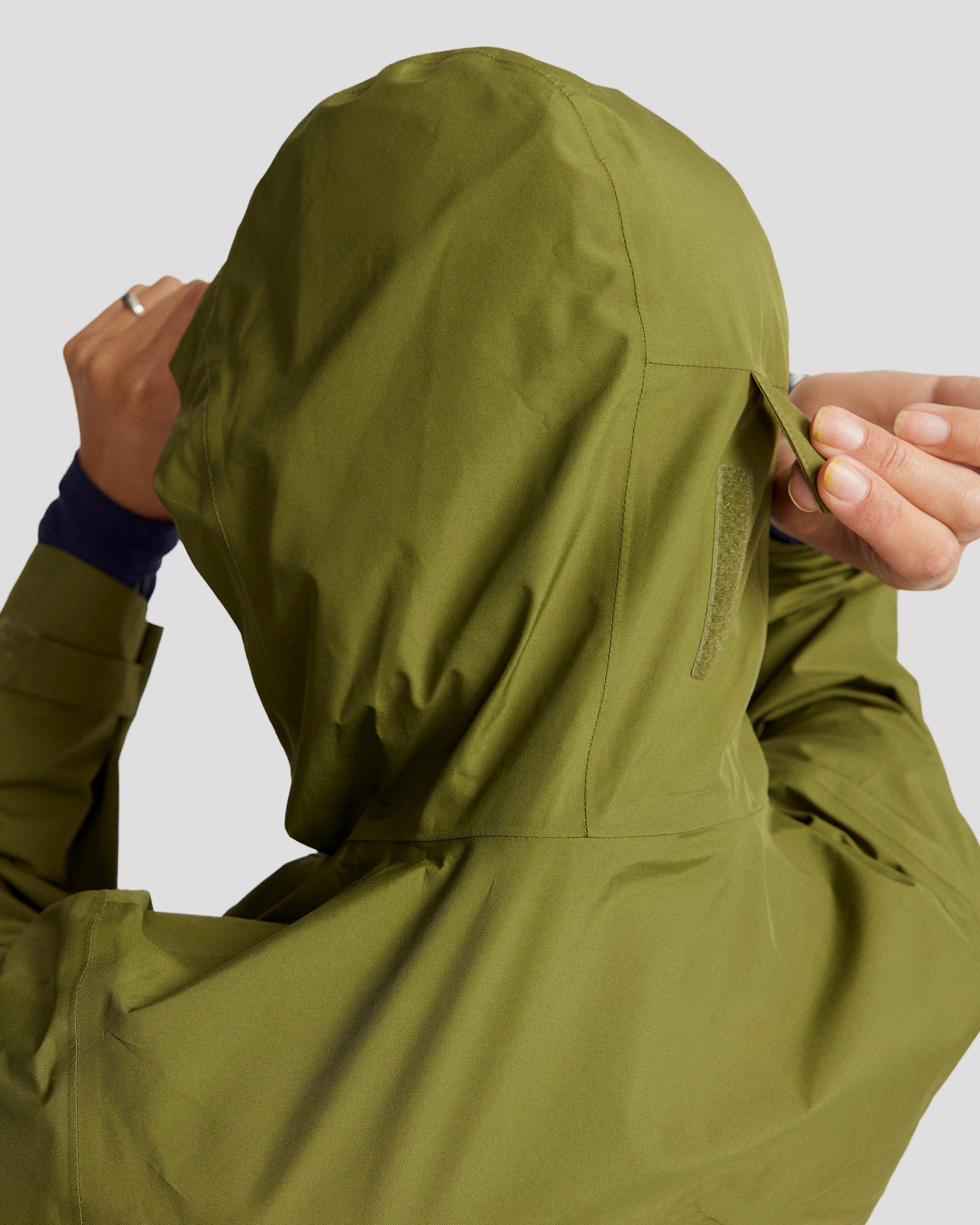 Women's Bealey 2L GORE-TEX® Waterproof Rain Jacket - Dark Green for Hiking & Outdoor Adventures