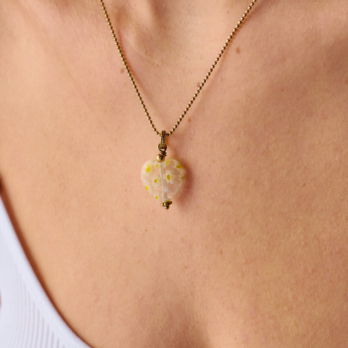 Daisy Heart Charm Necklace for Women - Adjustable Sterling Silver Pendant Necklace - Perfect for Valentine's Day, Anniversary & Romantic Gifts