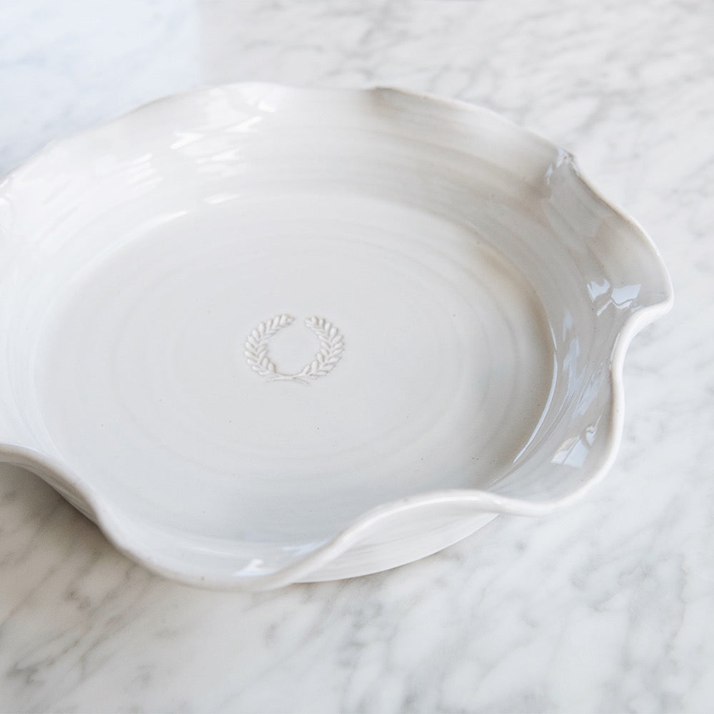 Scalloped Ceramic Pie Dish - 9 Inch Round Baking Pan for Homemade Pies, Quiches & Tarts - Oven & Dishwasher Safe - Perfect for Thanksgiving, Christmas & Holiday Baking