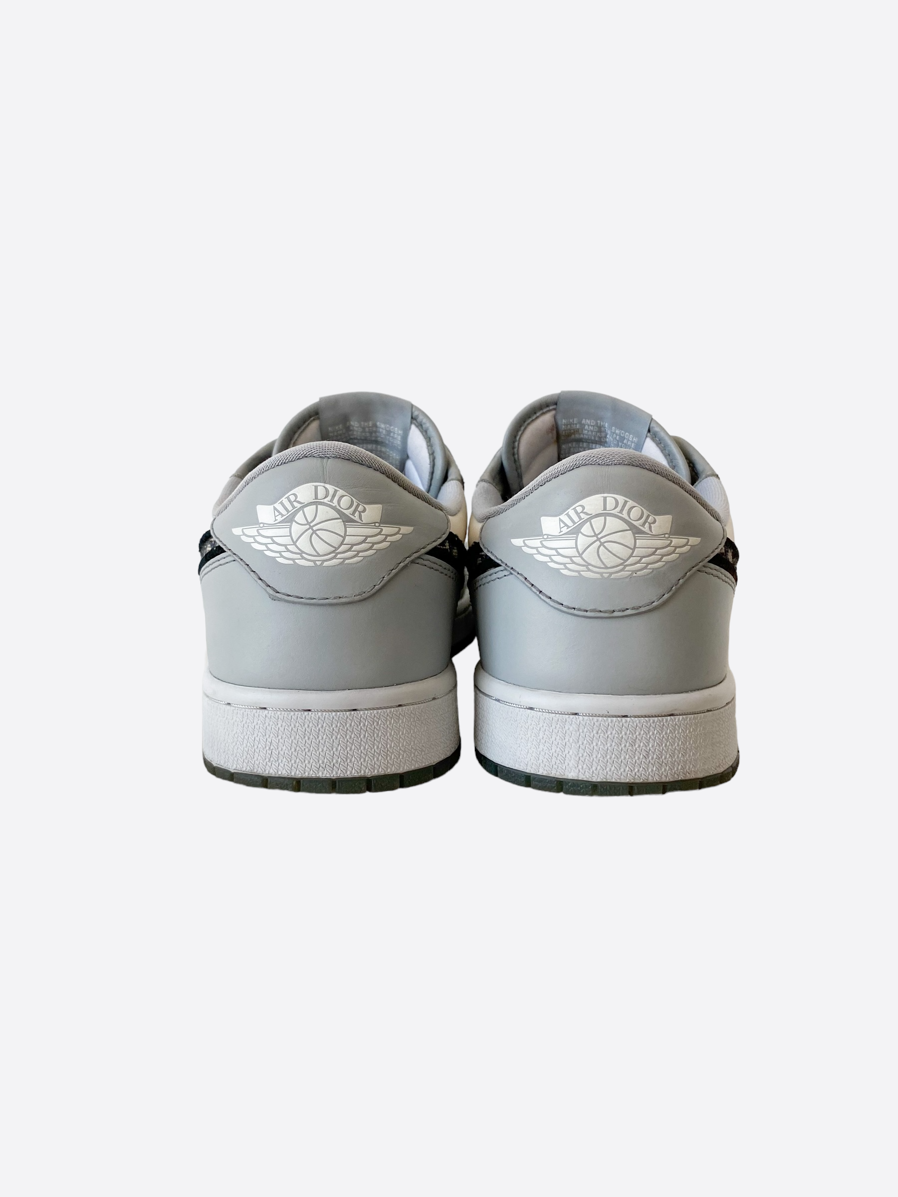 Dior Air Jordan 1 Low Top Sneakers for Men - Luxury Designer Basketball Shoes - Perfect for Streetwear, Casual Outfits & Sneaker Collection