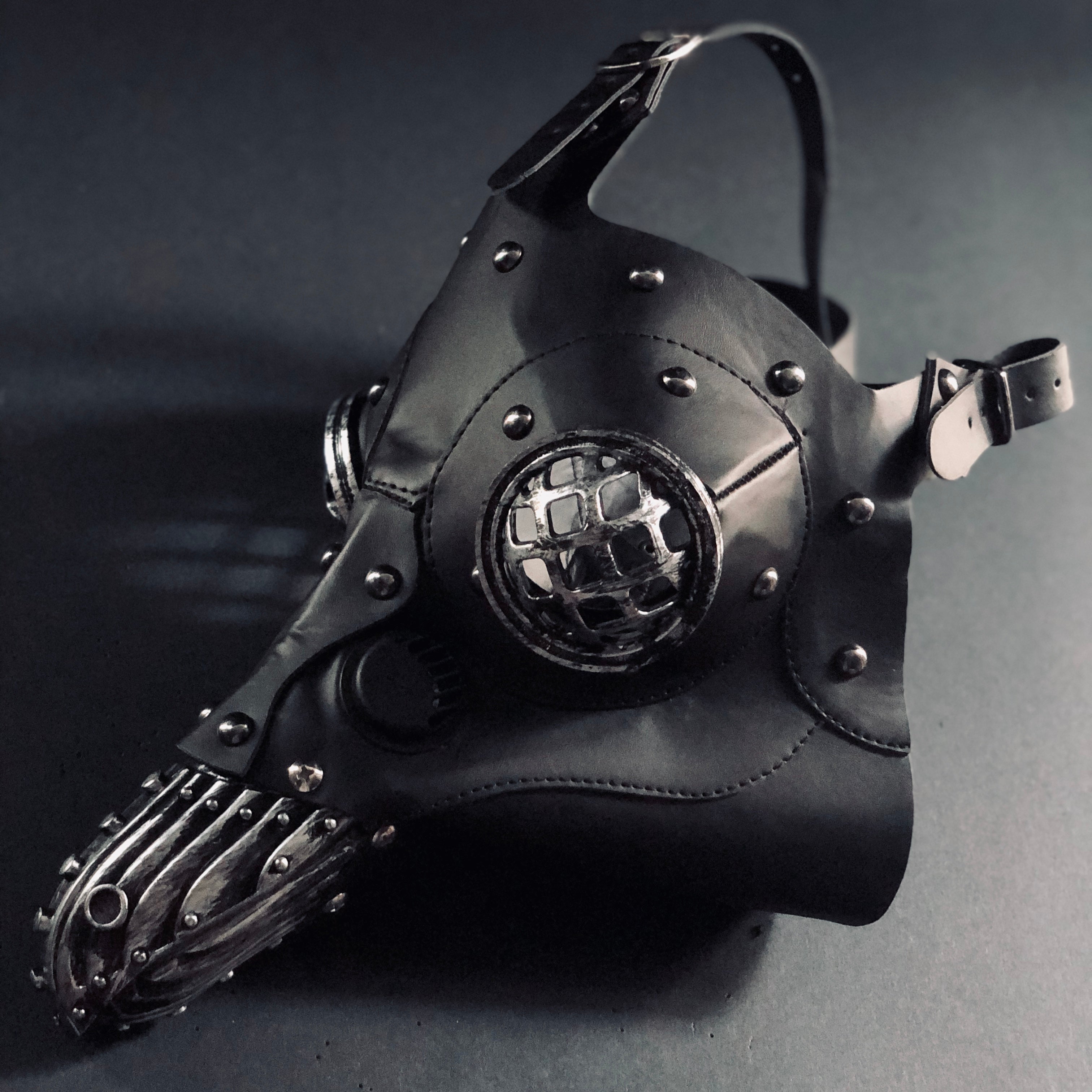 Grid Eye Plague Doctor Mask - Multiple Colors Available for Cosplay, Halloween, and Steampunk Costumes