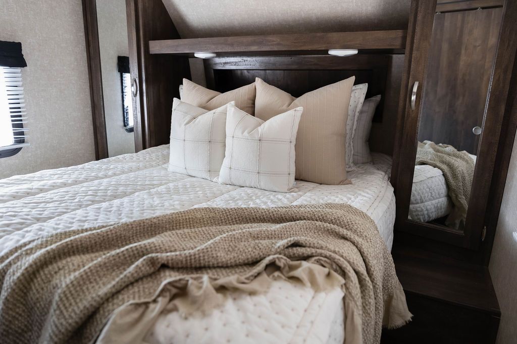 Monroe Luxe Beddy's - Premium Soft & Cozy Bedding Set for Ultimate Comfort | Perfect for Home, Hotel, and Airbnb Use