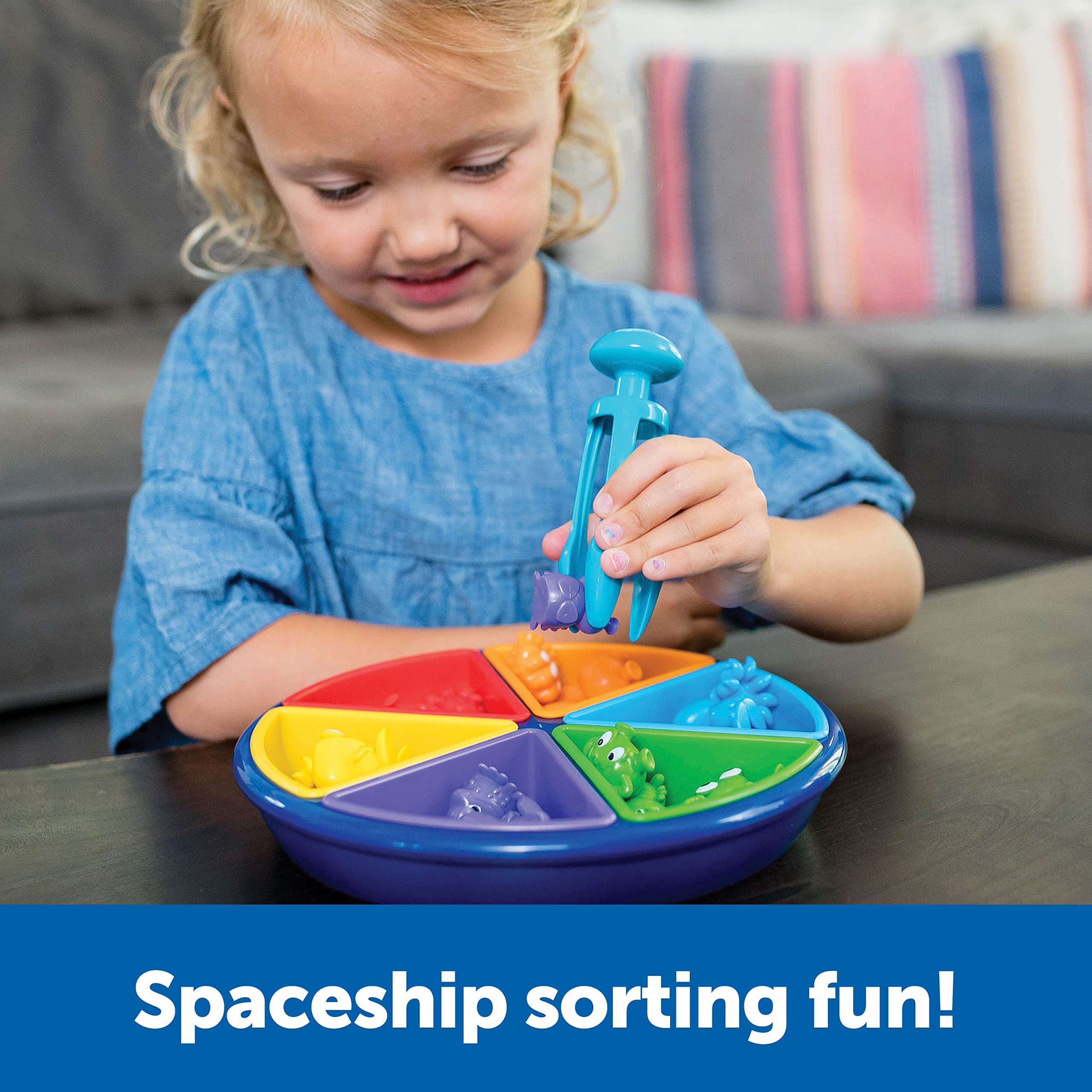 Learning Resources Oodles of Aliens Sorting Saucer - Fine Motor Skills, Counting & Sorting STEM Toys for Preschoolers - Educational Math Games with 48 Pieces - Ideal for Classroom & Homeschool Activities (Ages 4+)