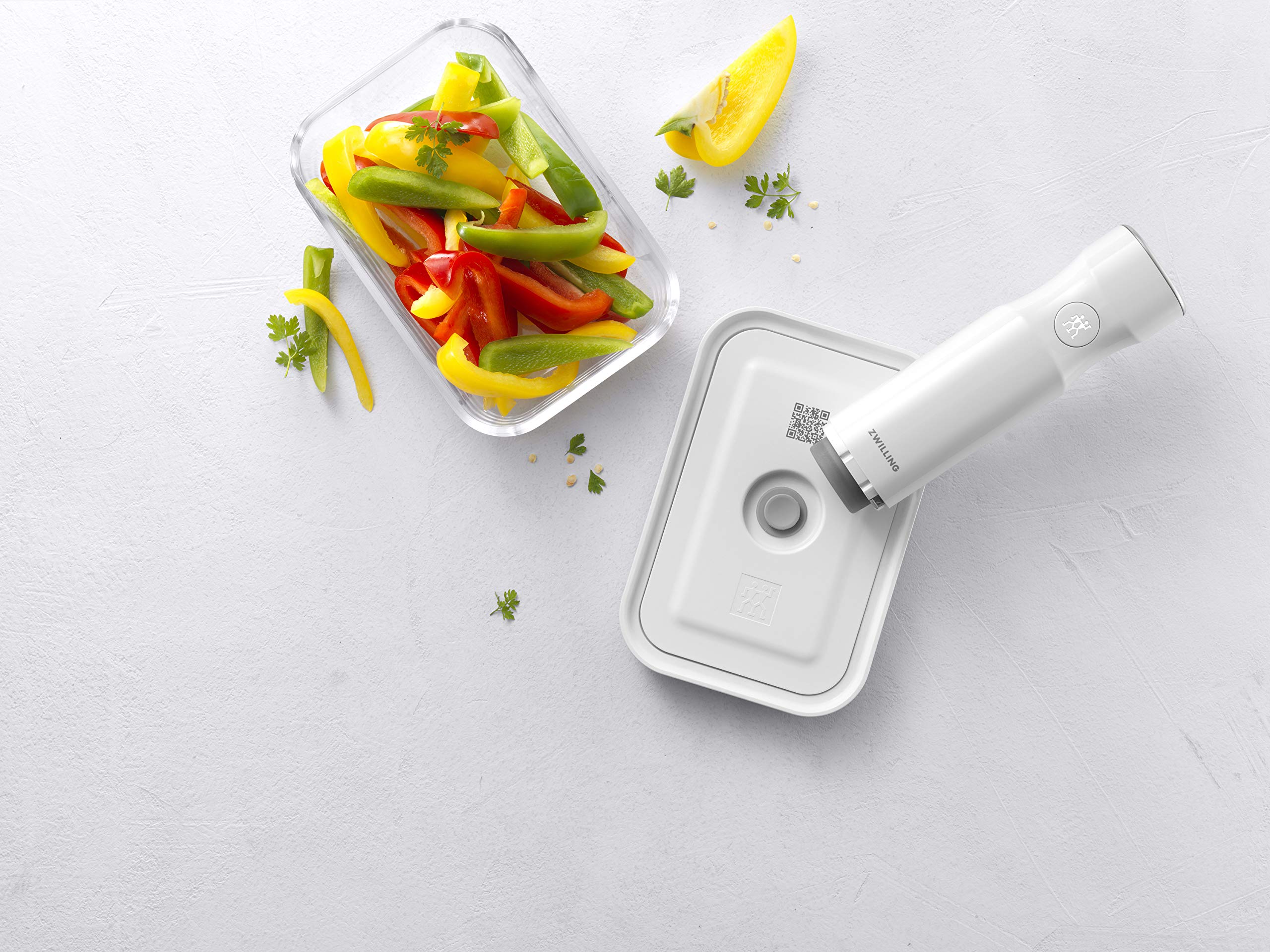 ZWILLING Vacuum Pump FRESH & SAVE - 19 cm White 36801-000-0 | Food Storage Container for Freshness | Perfect for Meal Prep, Sous Vide & Leftovers Preservation
