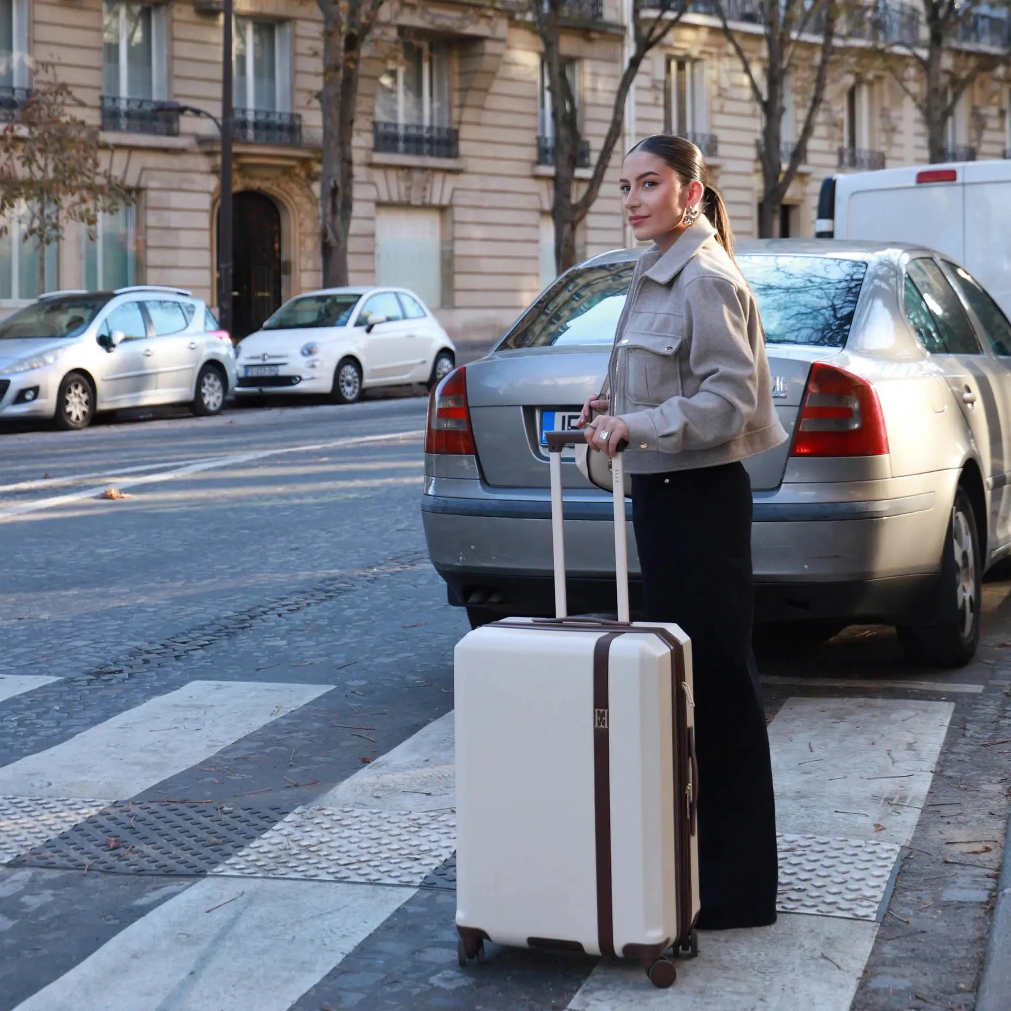Luxe Journey 3-Piece Expandable Vintage Suitcase Set - Perfect for Travel, Vacations & Business Trips