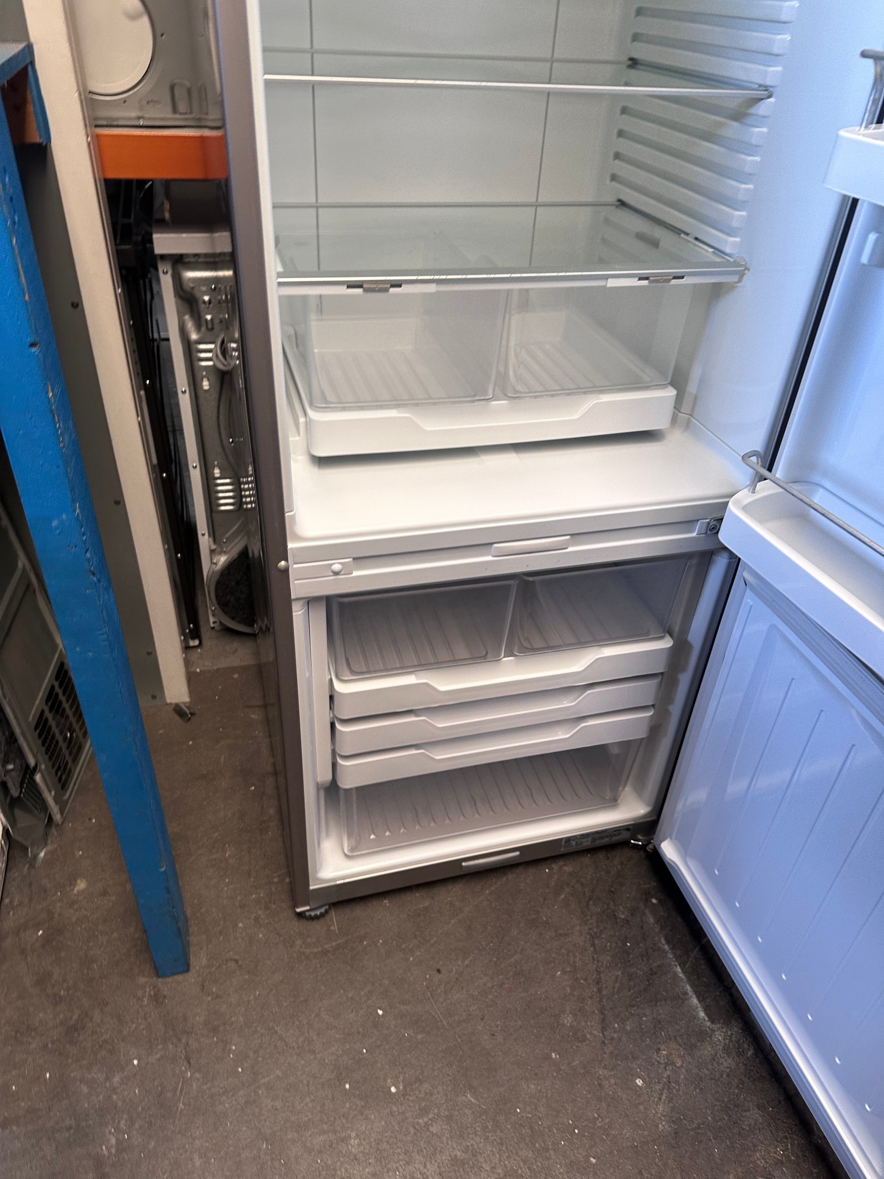 Fisher & Paykel 403L Bottom Mount Refrigerator - Energy Efficient, Stainless Steel, Spacious Freezer [Refurbished] - Perfect for Modern Kitchens & Small Families