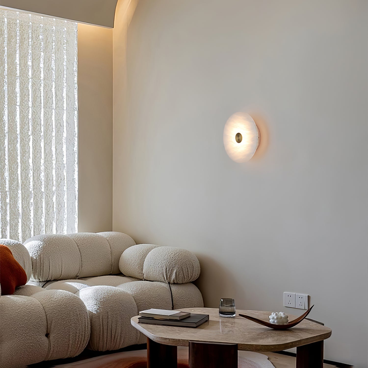 Modern Disc Shaped Alabaster Wall Light - Elegant Round Sconce for Bedroom, Living Room & Hallway Lighting