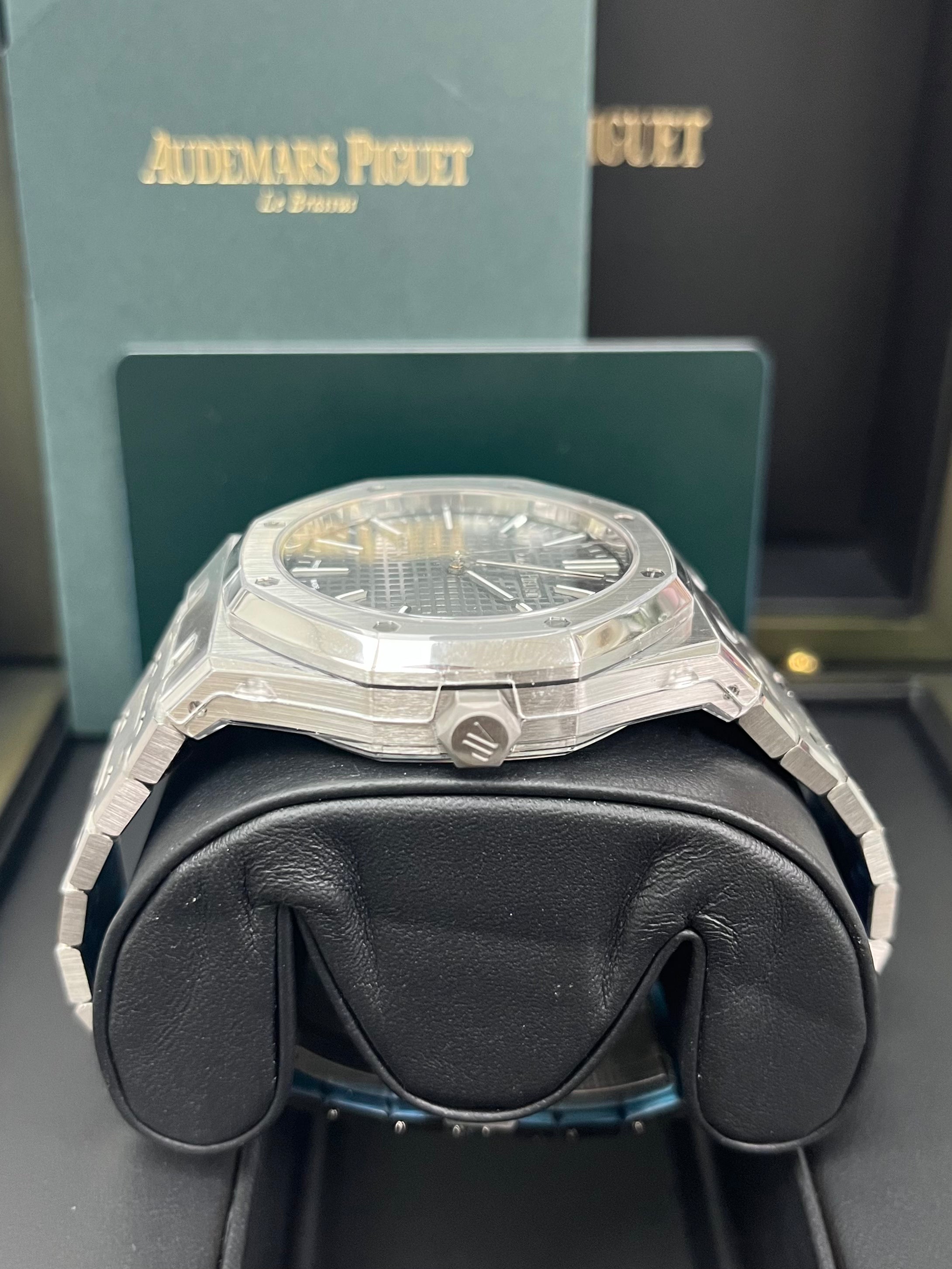 Audemars Piguet Royal Oak 15510ST Selfwinding Watch - 41mm Stainless Steel, Grey Dial - Luxury Automatic Men's Timepiece for Business & Formal Occasions