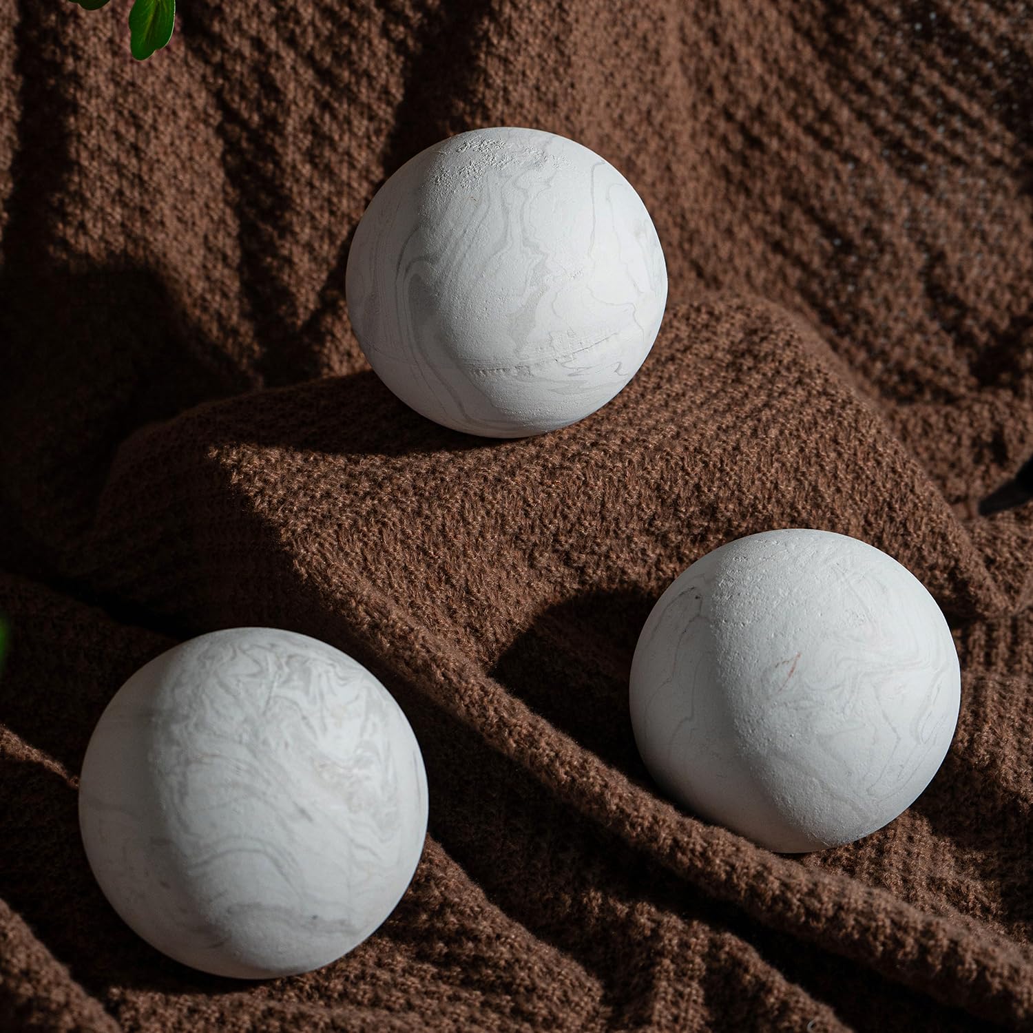 Decorative White Howlite Resin Sphere Balls - Set of 3, 4-inch Round Orbs for Bowls, Vases & Centerpieces - Perfect for Coffee Table Decor, Living Room Accents & Home Styling