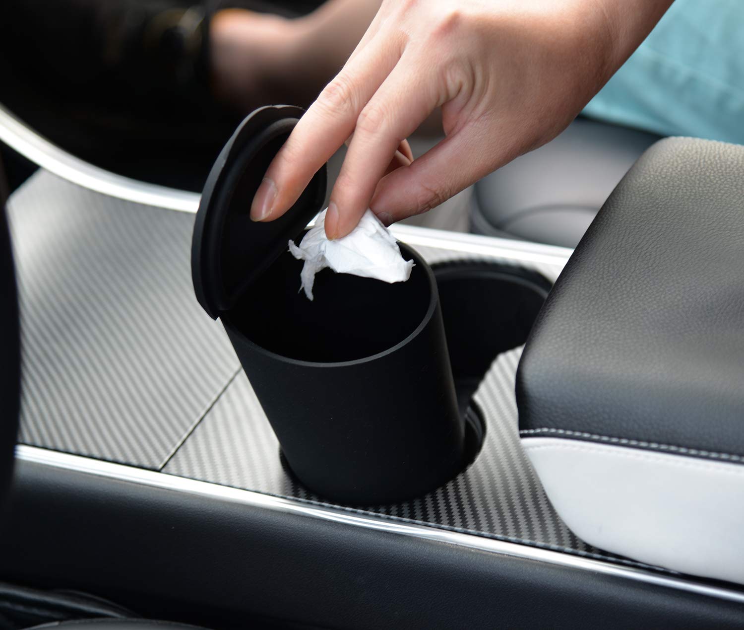 ThinSGO Car Silicone Trash Can with Lid - Leakproof Cup Holder Garbage Bin for Vehicles, Auto, Home & Office - Compact Car Accessories for Road Trips, Commuting & Workspace Organization (Black)